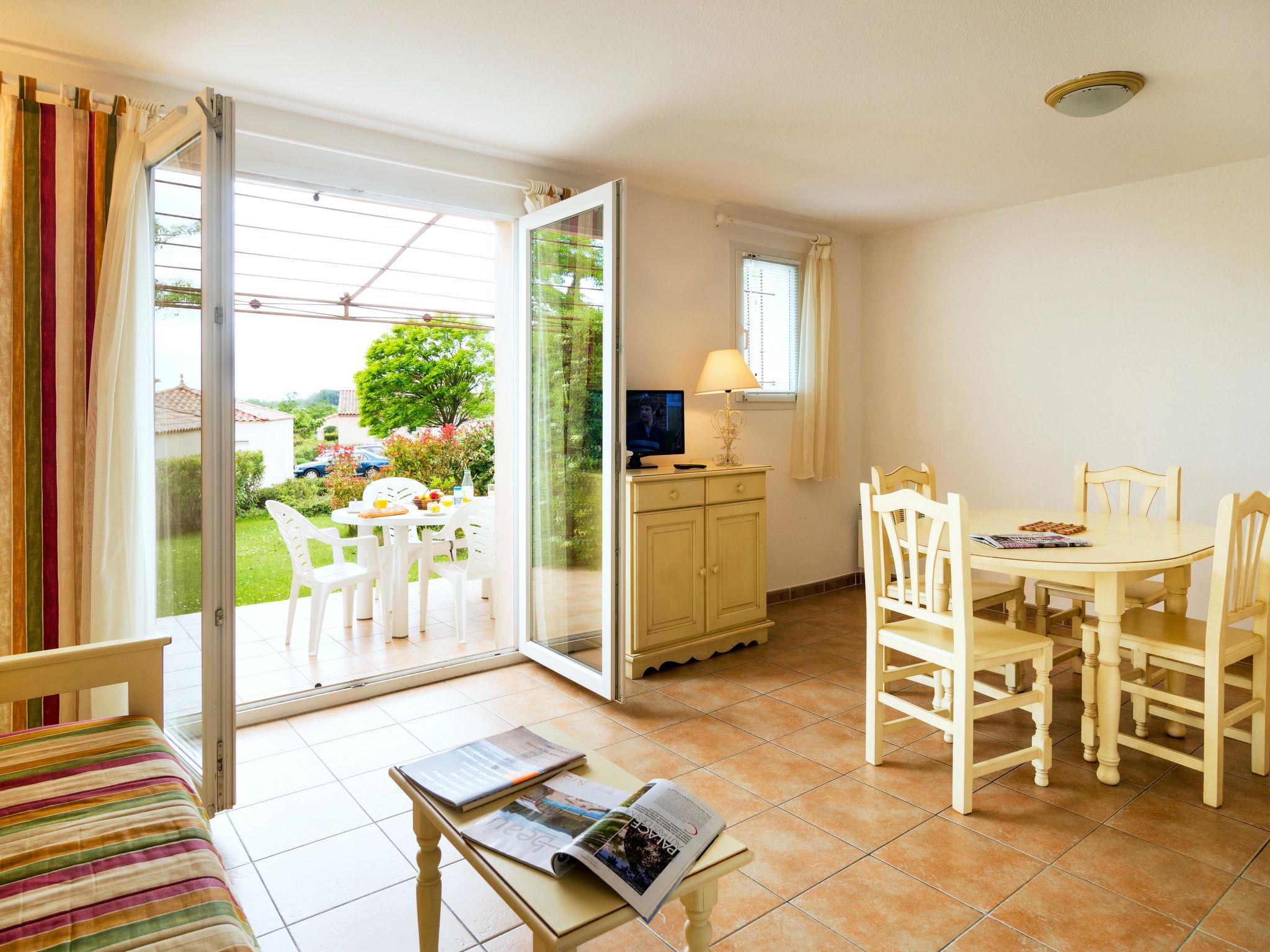 Photo 5 - Maison de 1 chambre à Homps avec piscine et terrasse