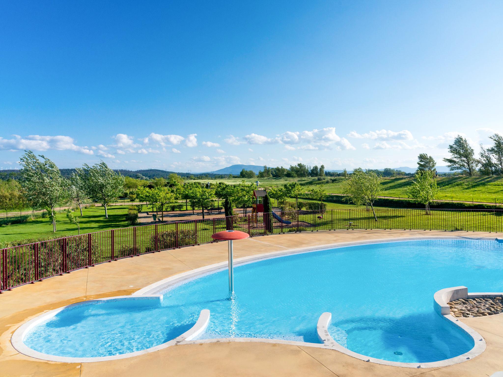 Photo 1 - Maison de 3 chambres à Homps avec piscine et terrasse