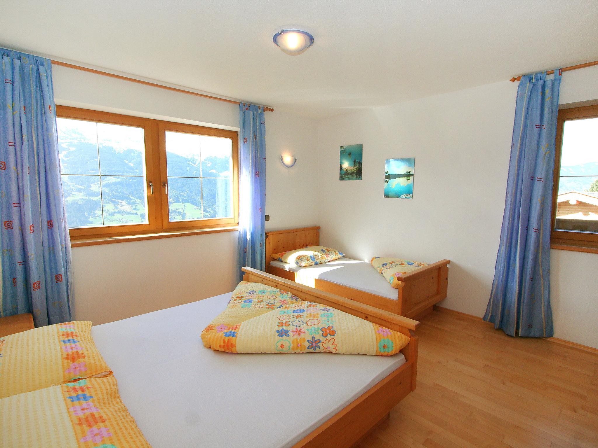 Foto 12 - Apartment mit 4 Schlafzimmern in Stummerberg mit garten und blick auf die berge