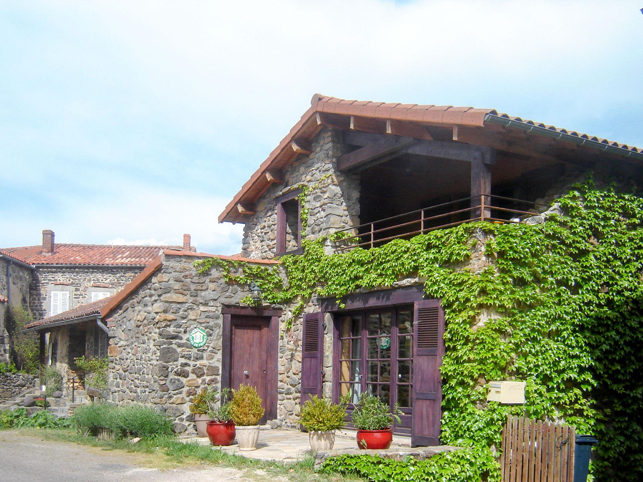 Foto 1 - Casa de 2 quartos em Blassac com jardim e terraço