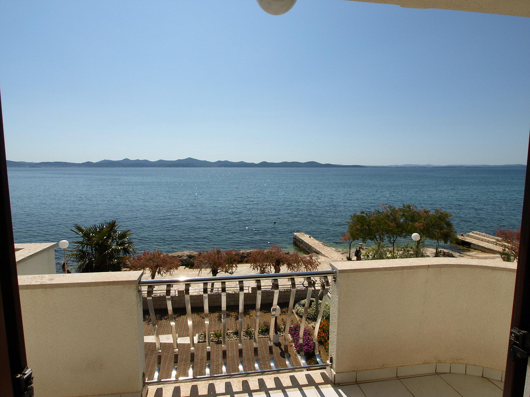 Photo 5 - Appartement de 3 chambres à Zadar avec terrasse et vues à la mer