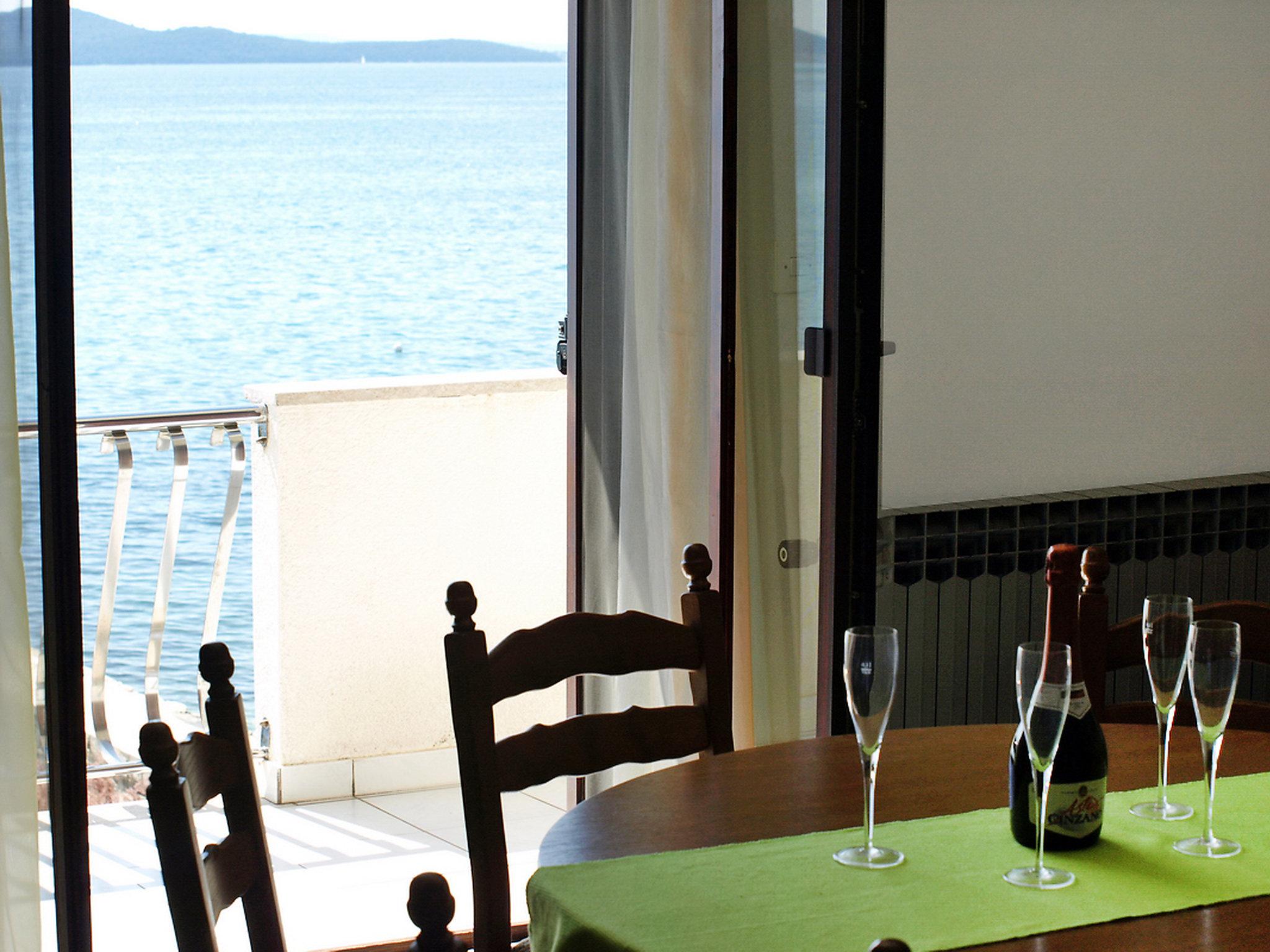 Photo 6 - Appartement de 3 chambres à Zadar avec terrasse et vues à la mer
