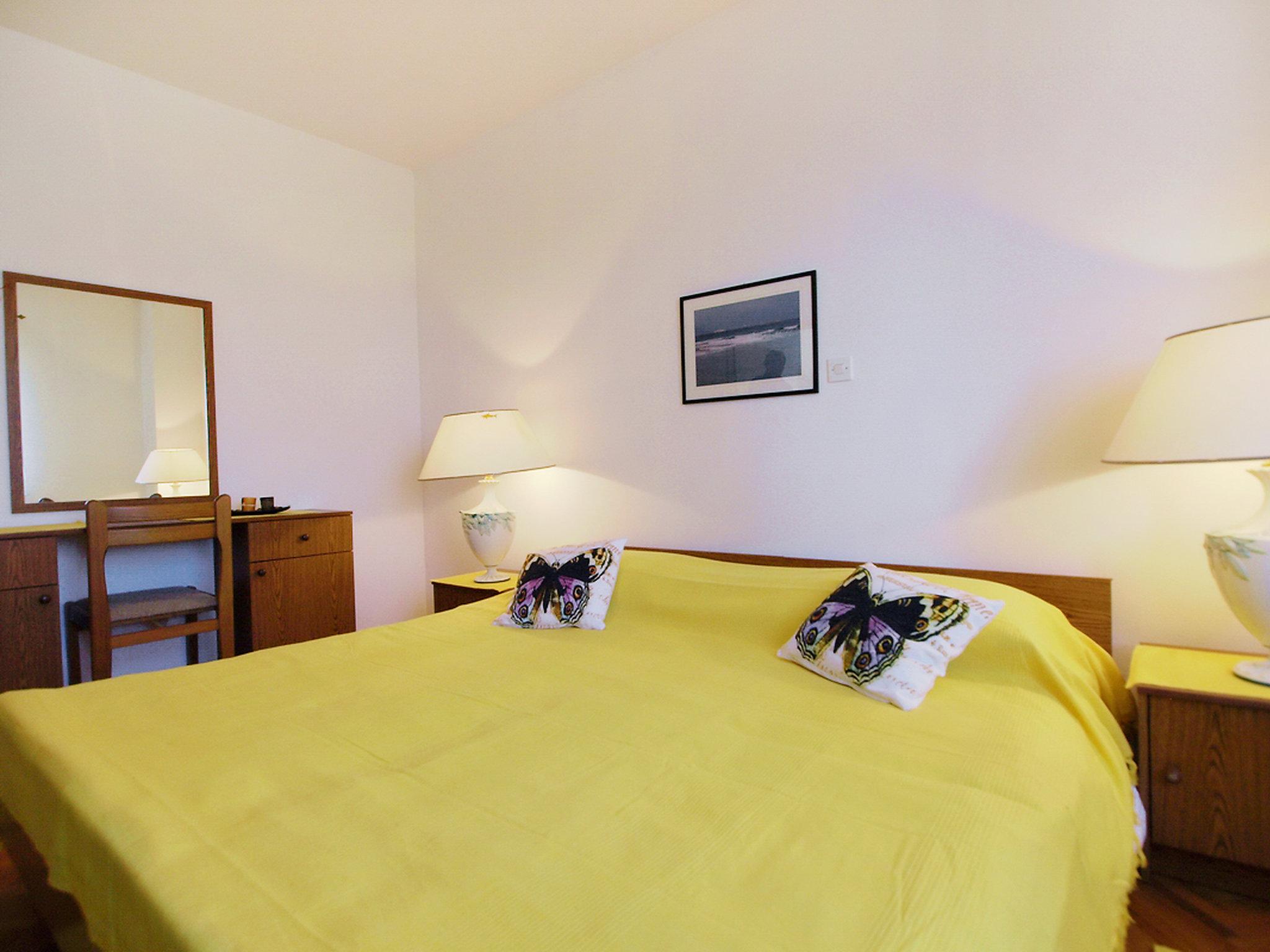 Foto 9 - Appartamento con 3 camere da letto a Zara con terrazza e vista mare