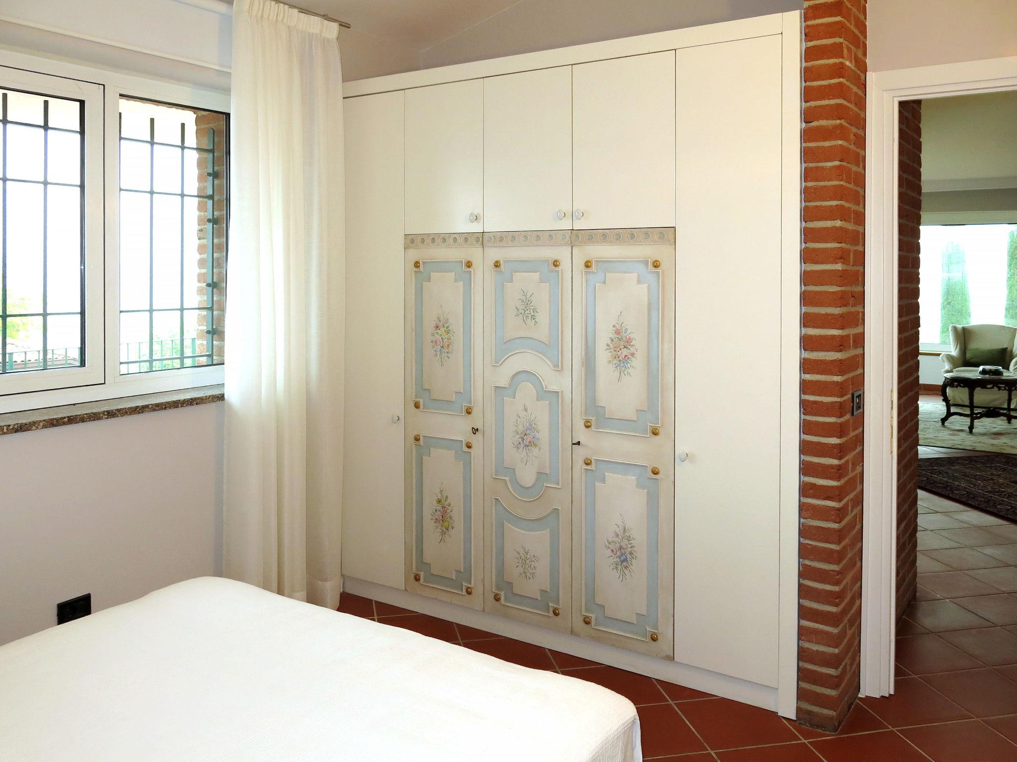 Foto 12 - Haus mit 2 Schlafzimmern in Barolo mit garten und terrasse