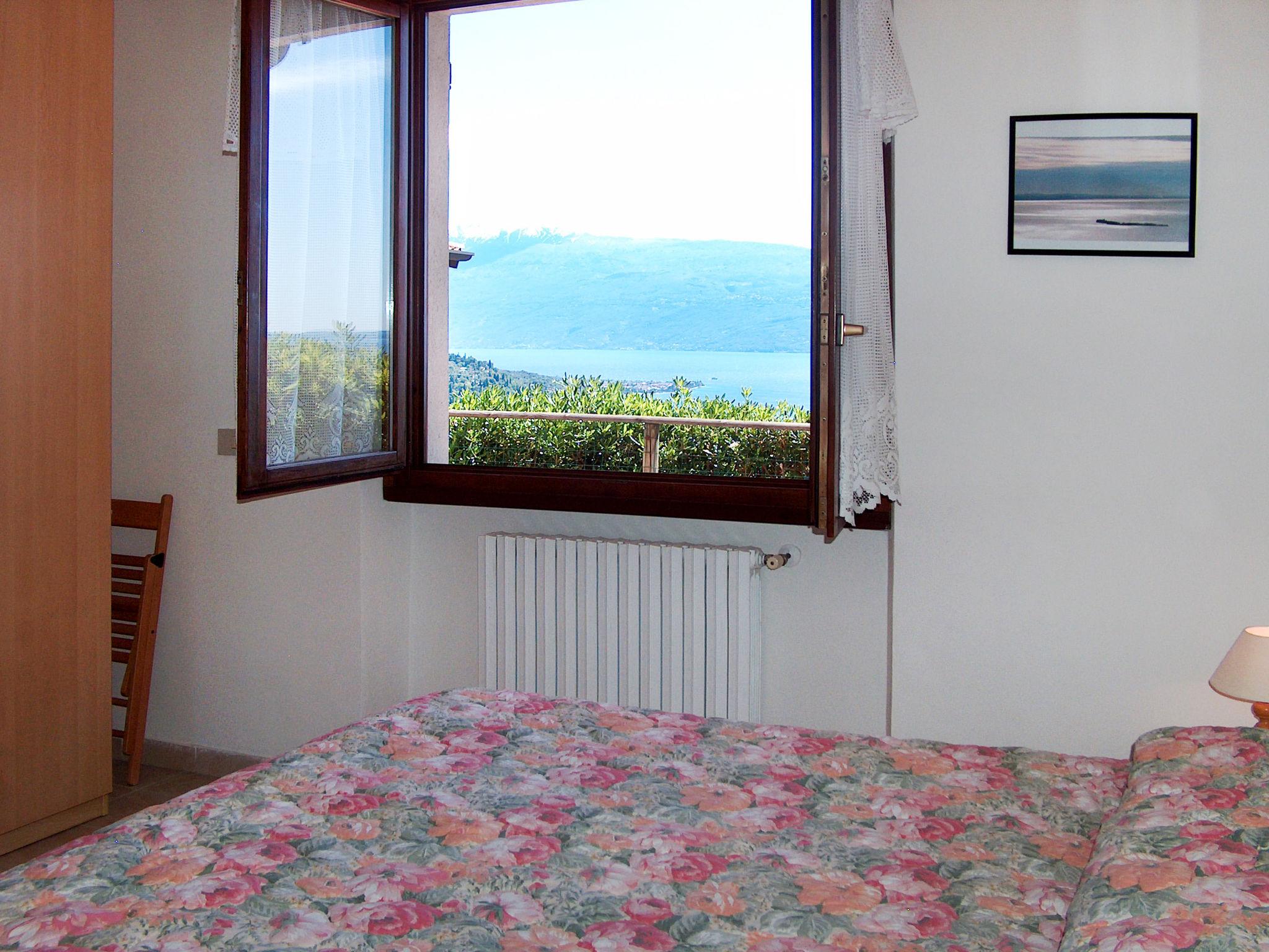 Photo 7 - Maison de 1 chambre à Gardone Riviera avec jardin et vues sur la montagne