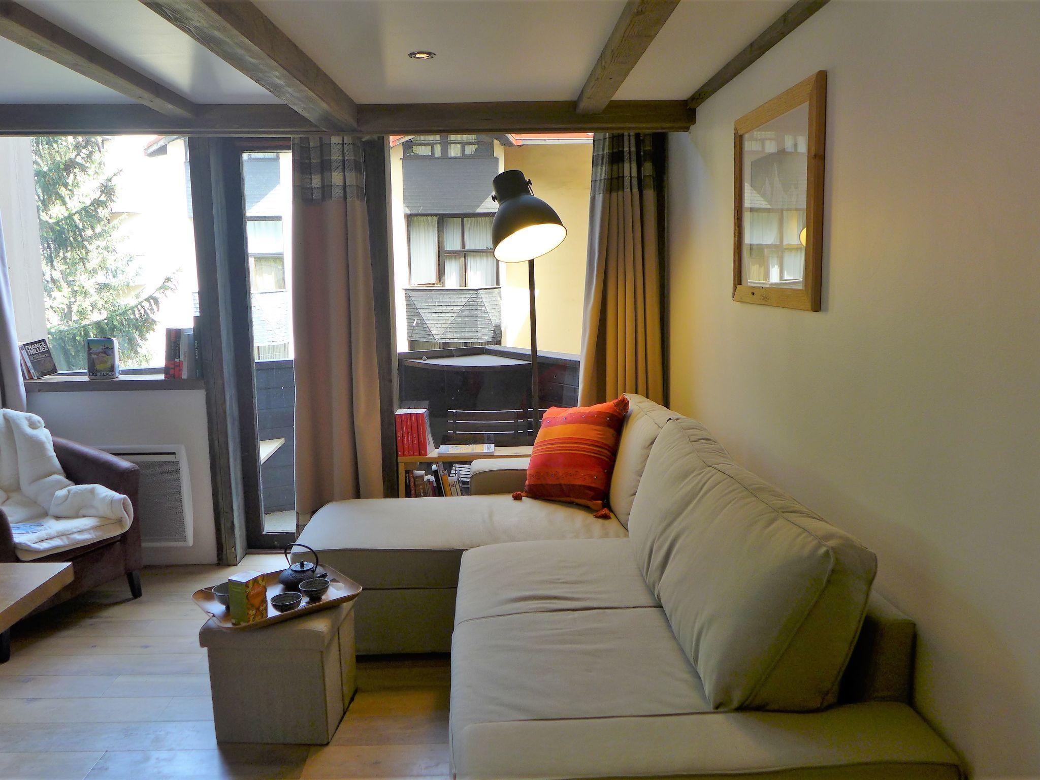 Photo 6 - Appartement de 2 chambres à Chamonix-Mont-Blanc avec vues sur la montagne