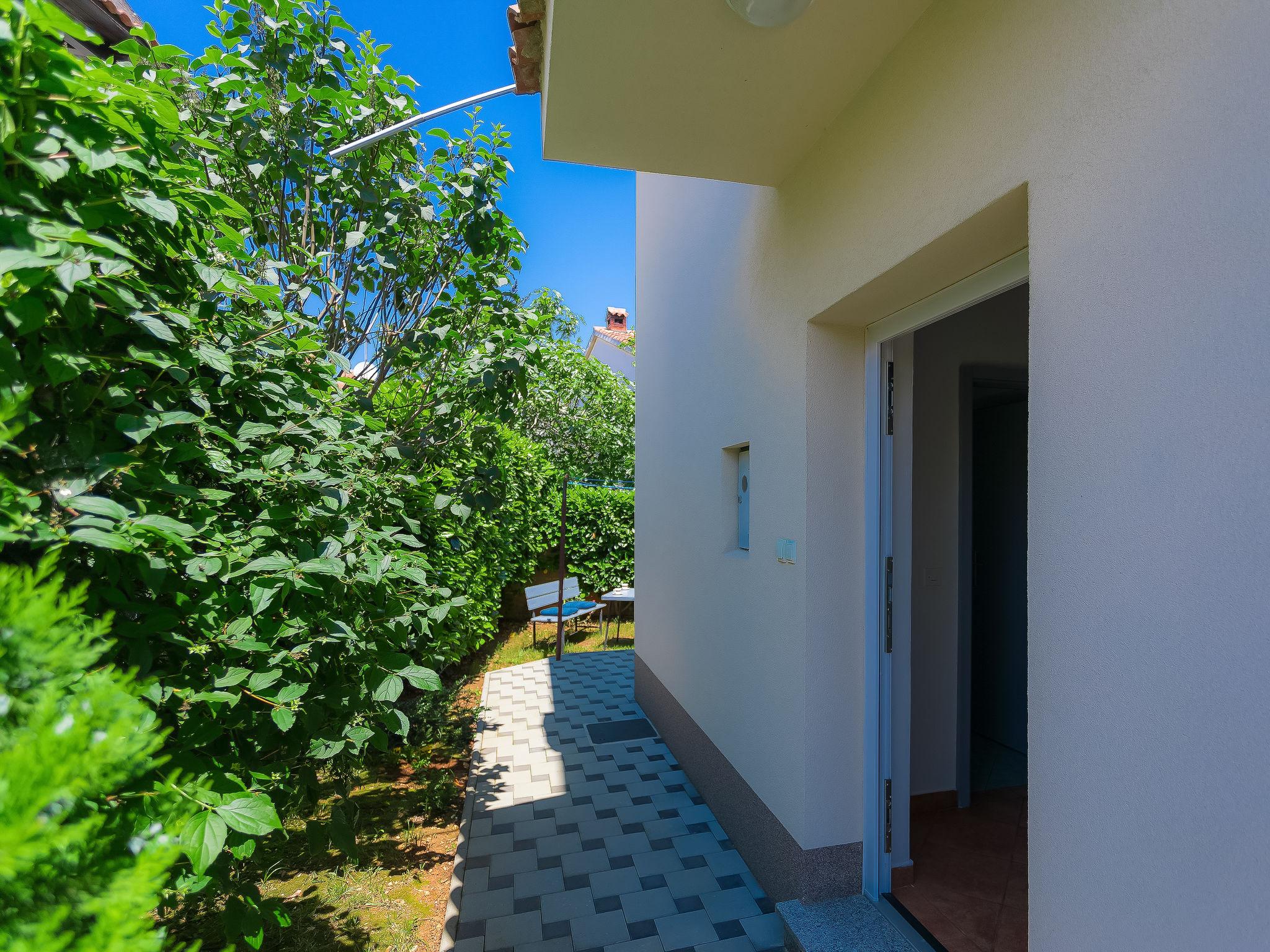 Photo 27 - 3 bedroom House in Pula with garden and terrace