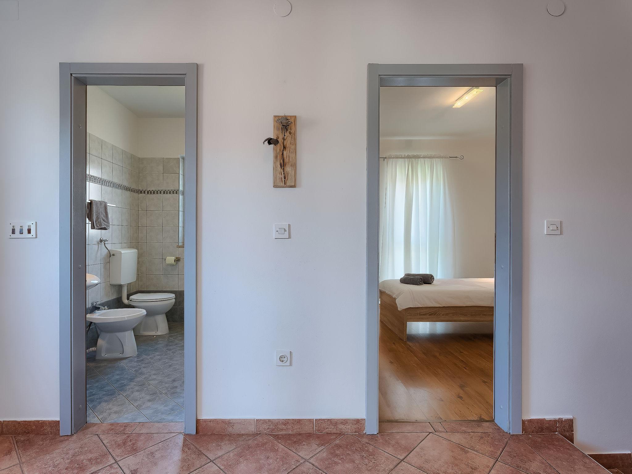 Foto 24 - Haus mit 3 Schlafzimmern in Pula mit garten und terrasse