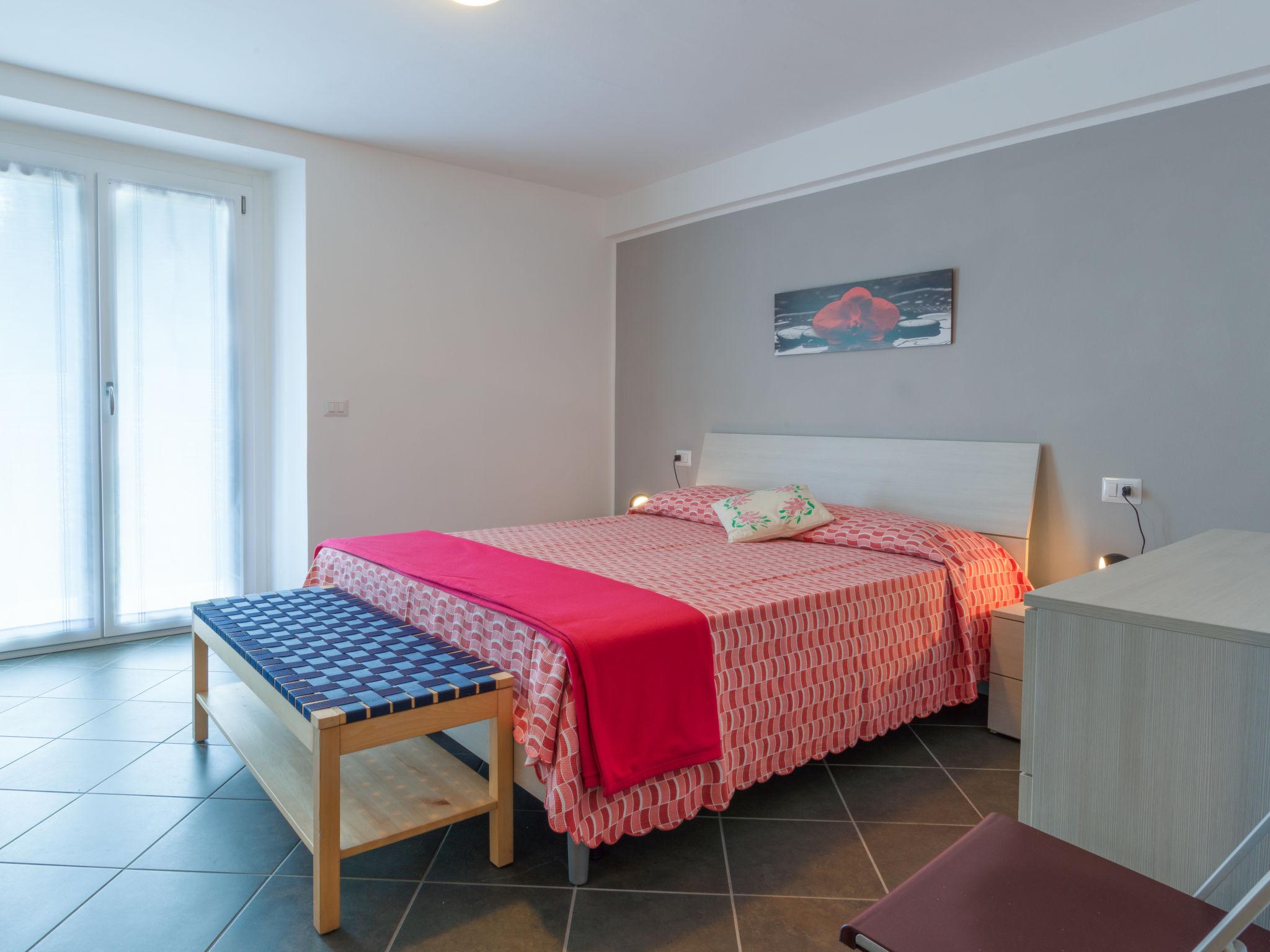 Foto 9 - Appartamento con 2 camere da letto a Gravedona ed Uniti con terrazza