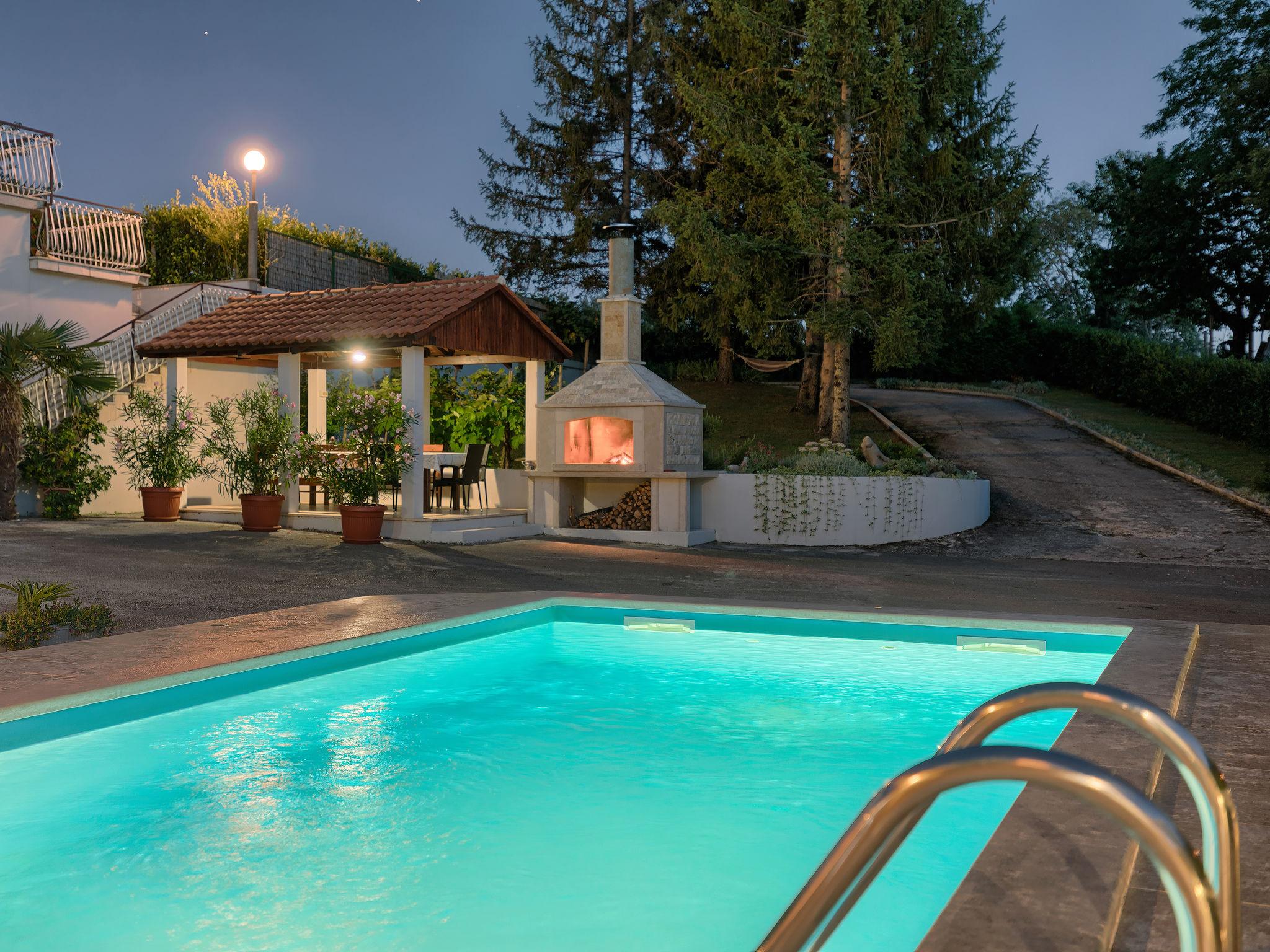 Photo 5 - Maison de 3 chambres à Pazin avec piscine privée et jardin