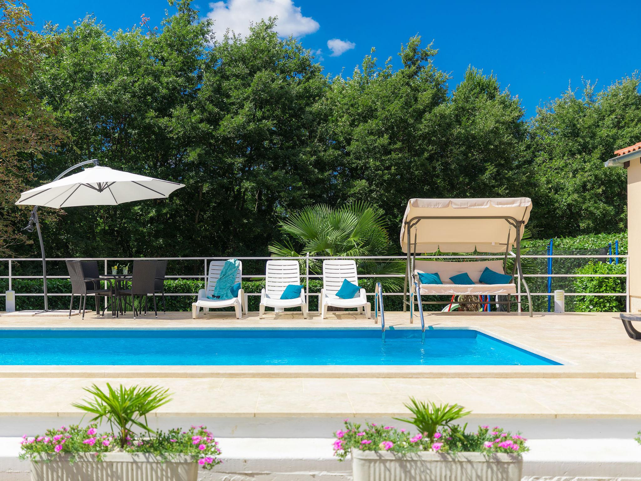 Photo 10 - Maison de 3 chambres à Pazin avec piscine privée et vues à la mer