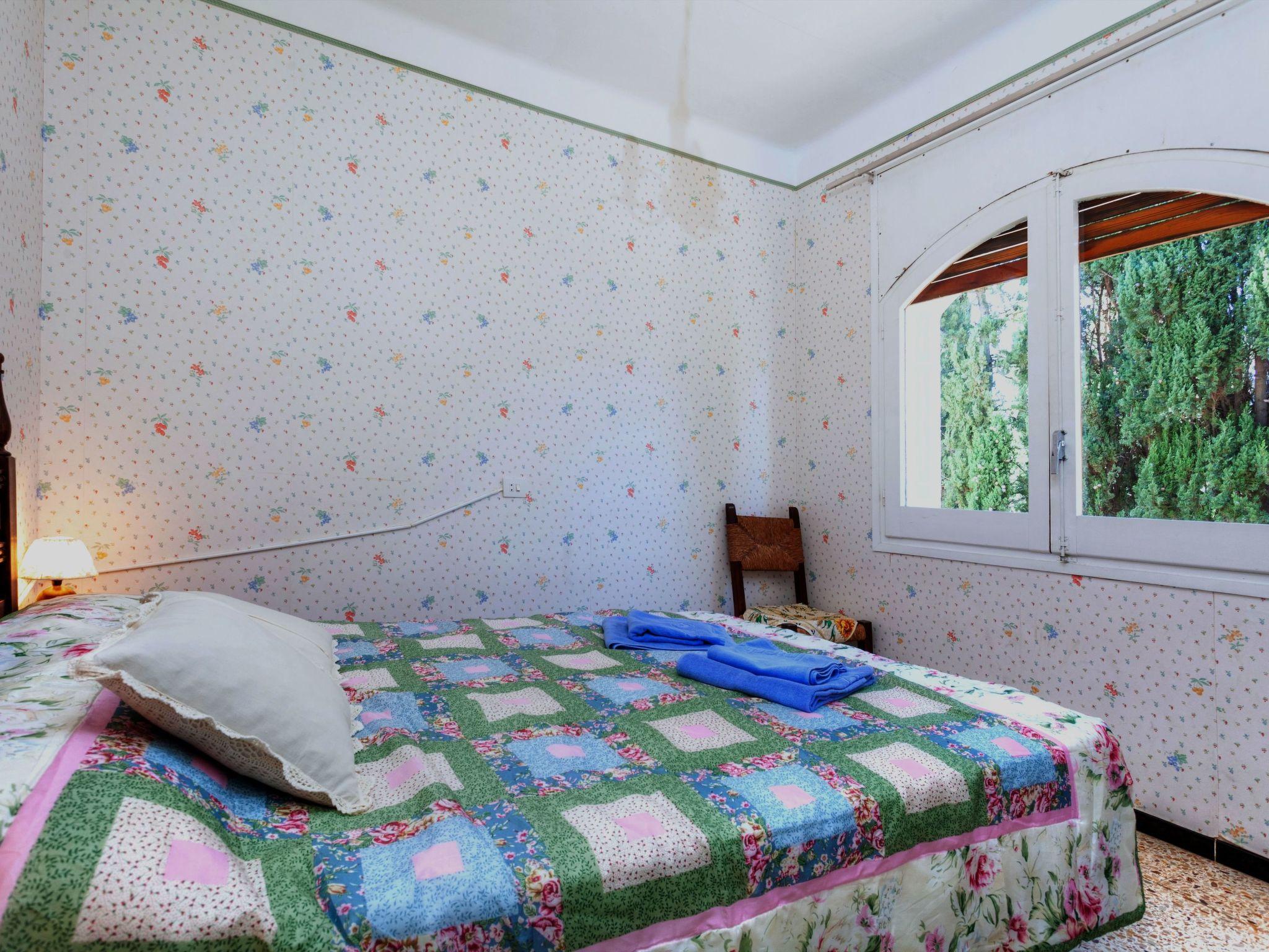 Foto 5 - Appartamento con 2 camere da letto a Llançà con giardino e vista mare