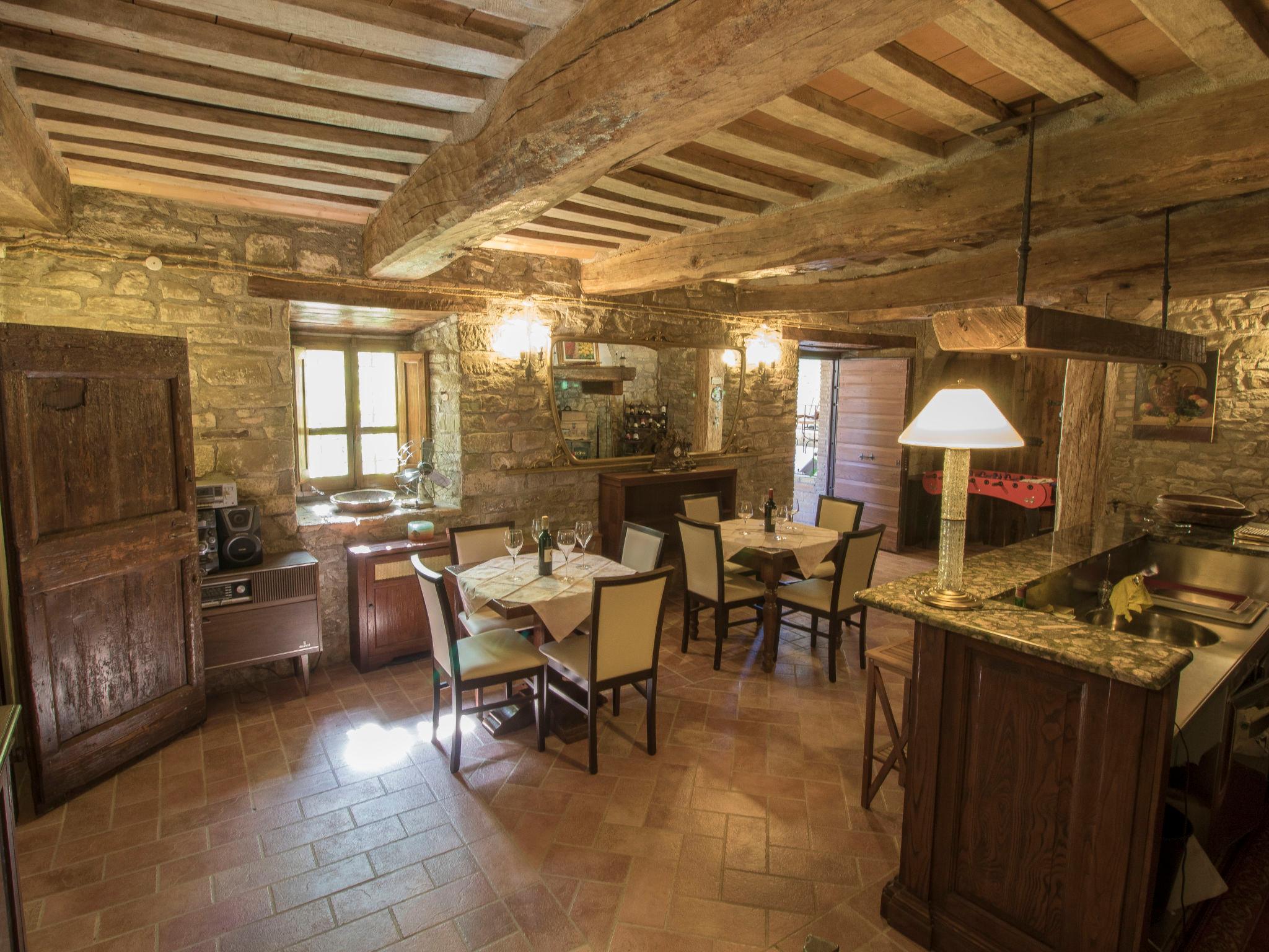 Photo 17 - 6 bedroom House in Gubbio with private pool and garden