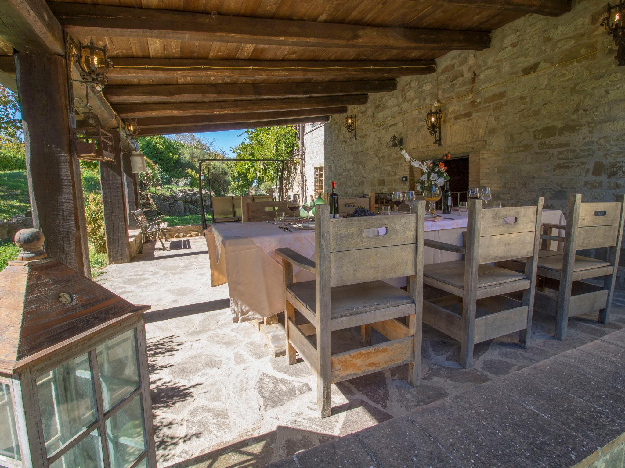 Photo 3 - Maison de 6 chambres à Gubbio avec piscine privée et jardin