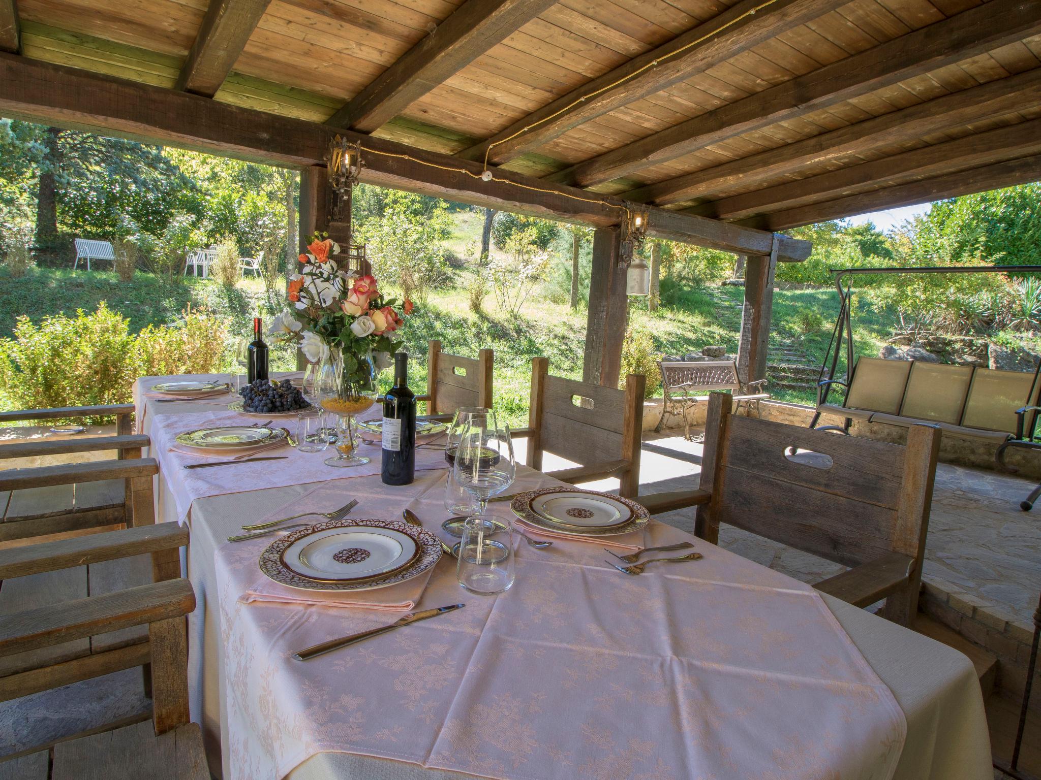 Foto 5 - Haus mit 6 Schlafzimmern in Gubbio mit privater pool und garten