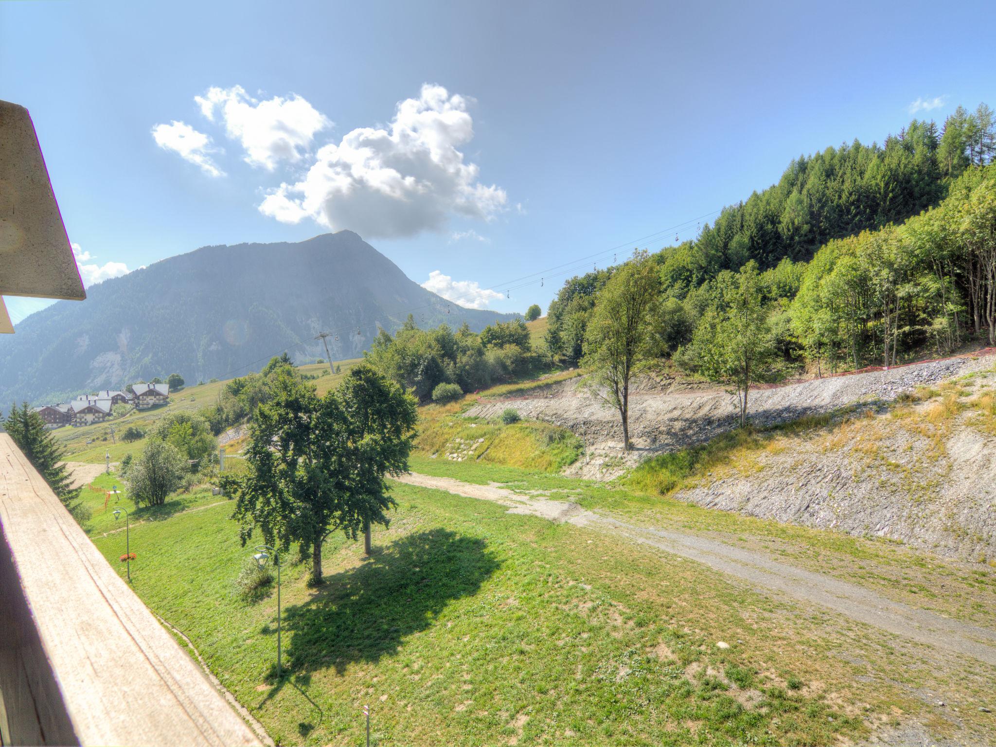 Foto 19 - Appartamento con 1 camera da letto a Villarembert con piscina e vista sulle montagne