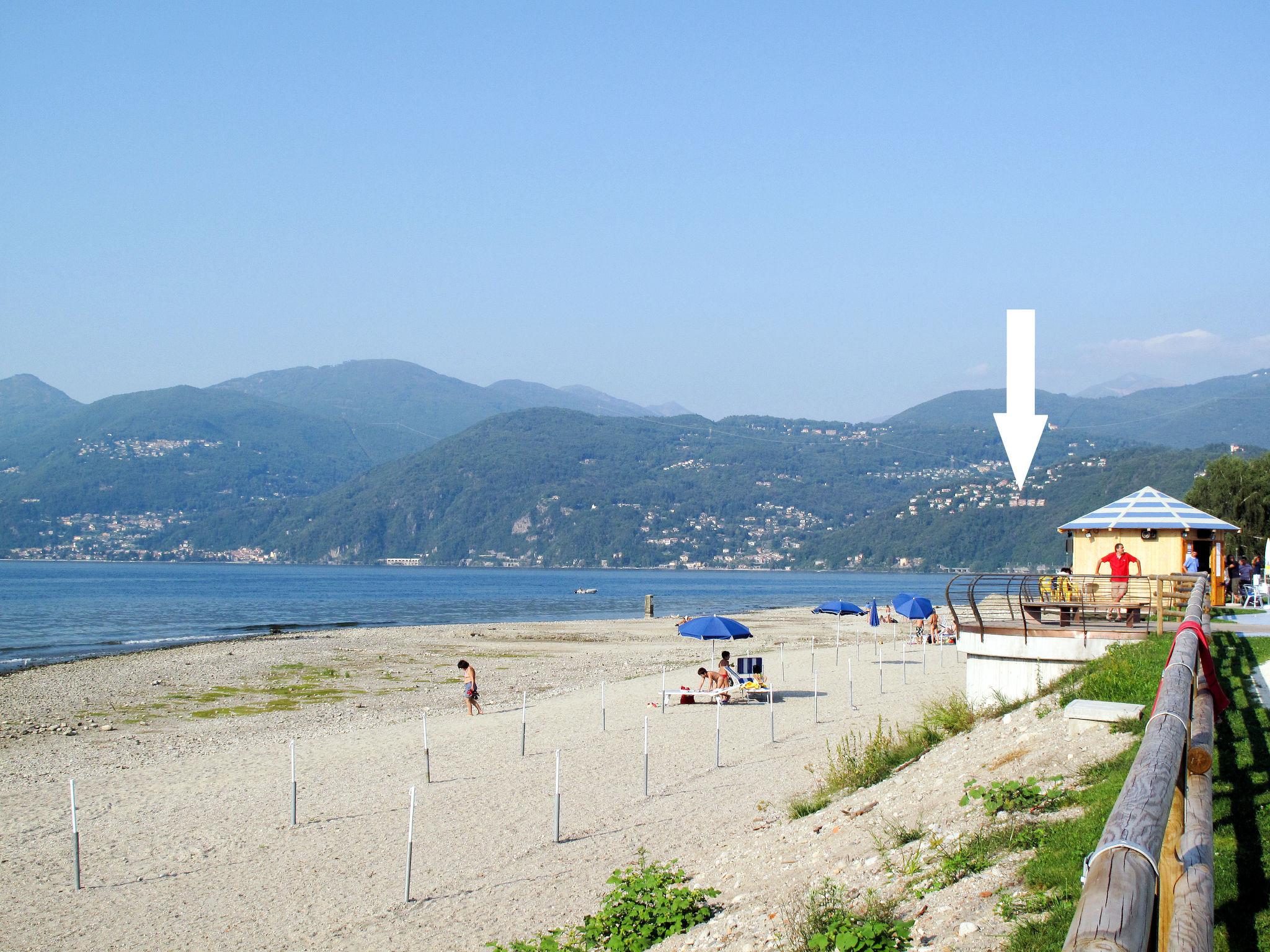 Foto 19 - Appartamento con 2 camere da letto a Luino con terrazza e vista sulle montagne