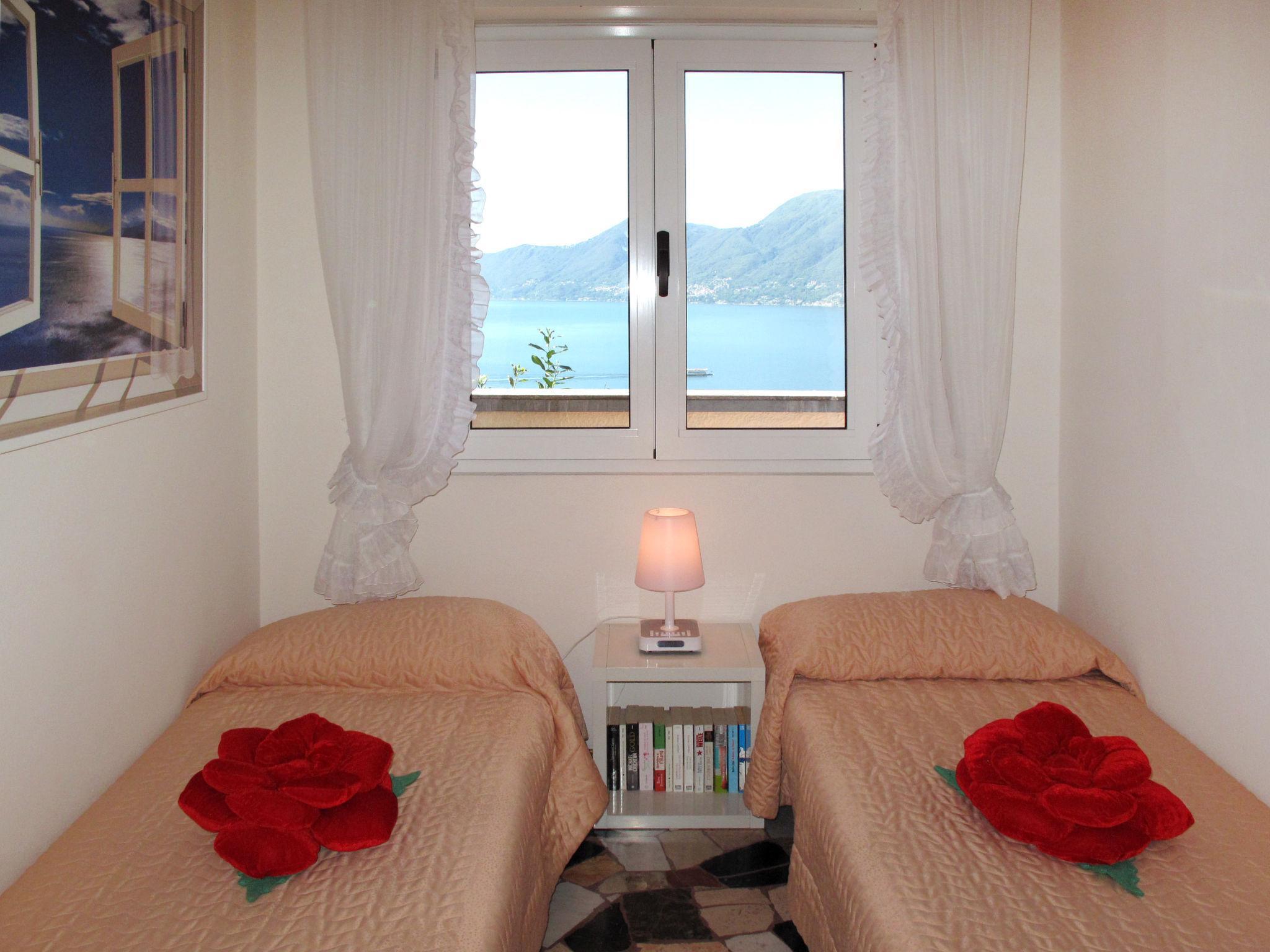 Photo 8 - Appartement de 2 chambres à Luino avec terrasse et vues sur la montagne