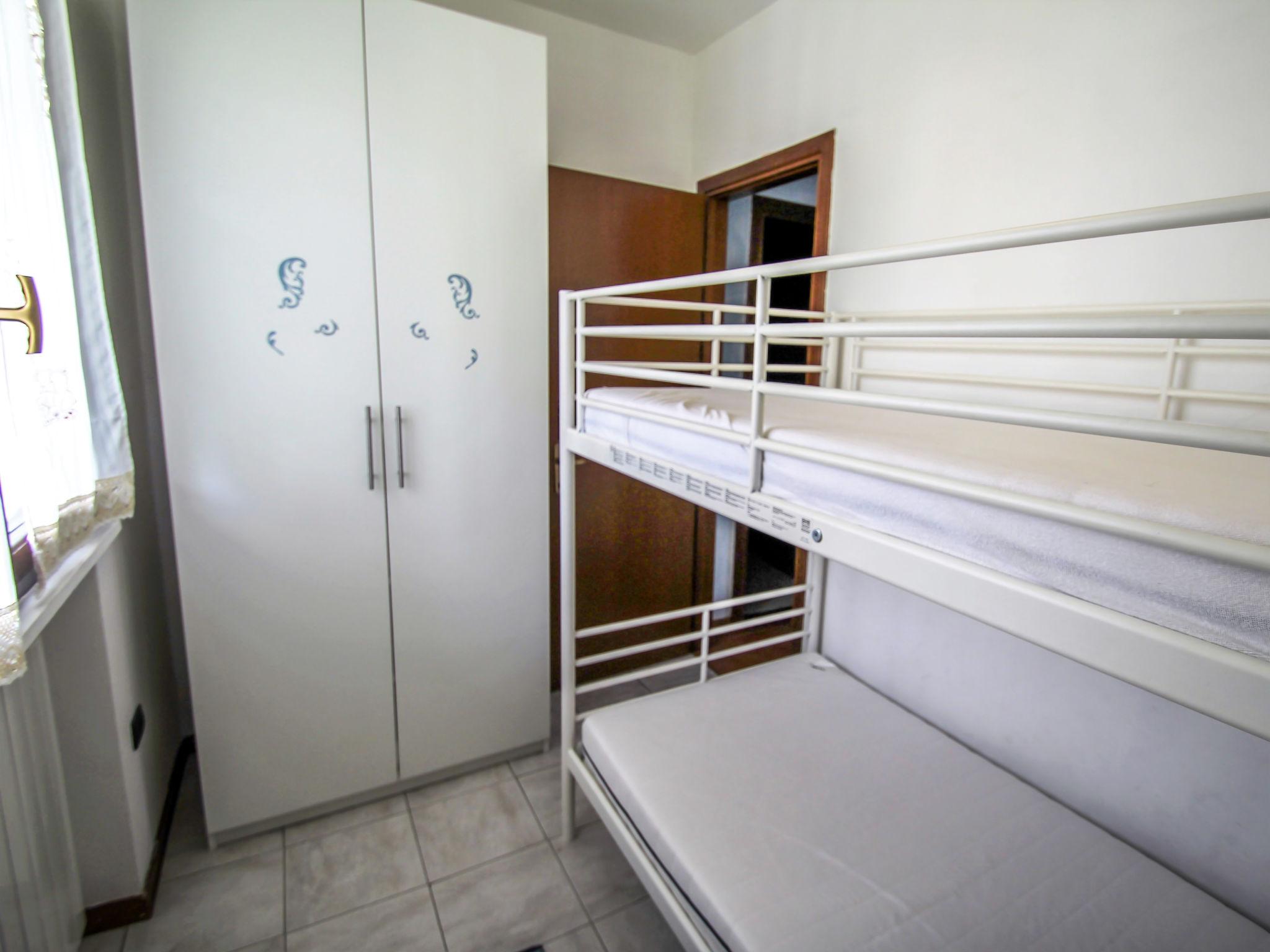 Foto 12 - Apartment mit 2 Schlafzimmern in Monvalle mit schwimmbad und blick auf die berge