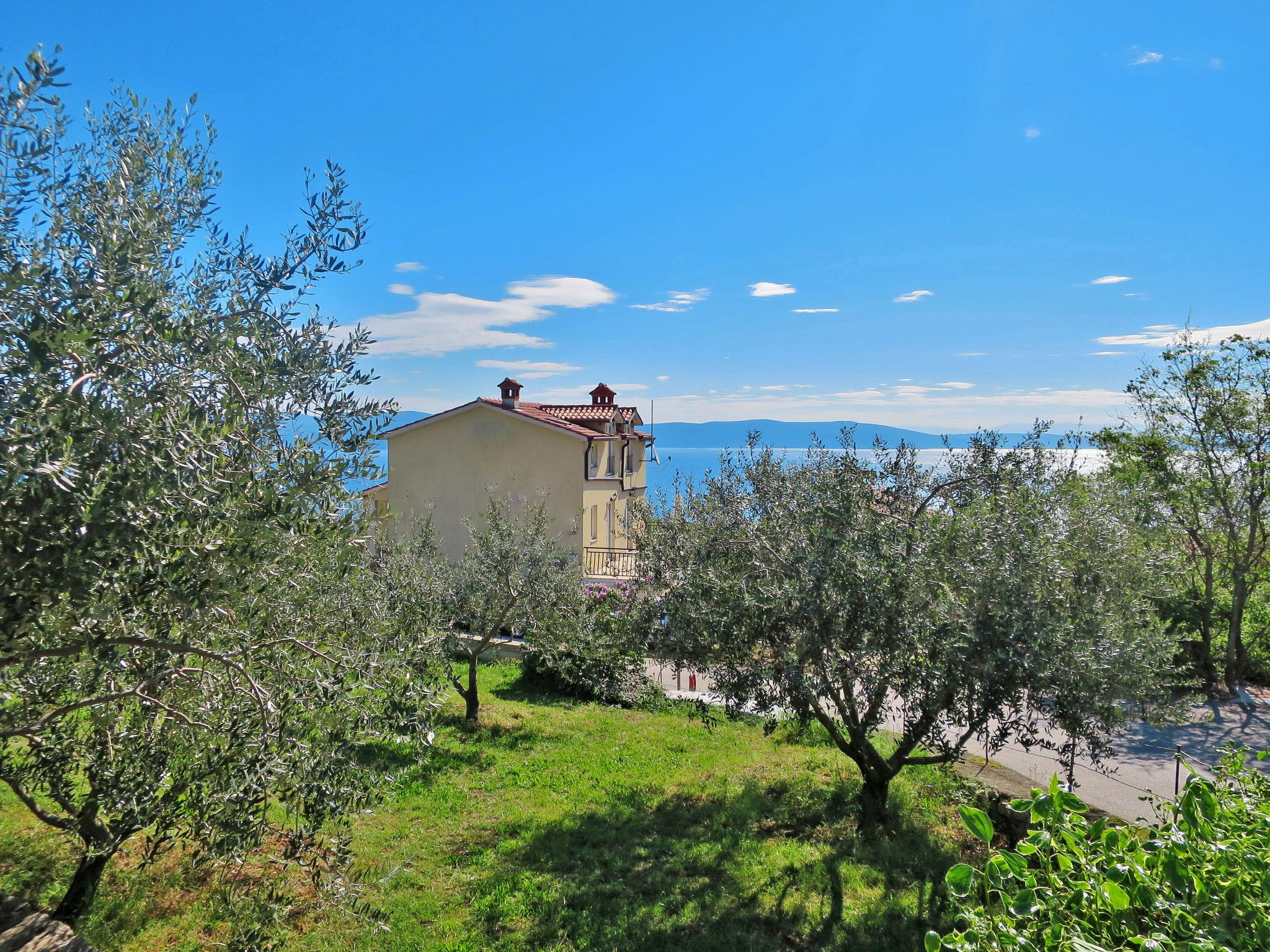 Photo 19 - Appartement de 2 chambres à Raša avec terrasse et vues à la mer