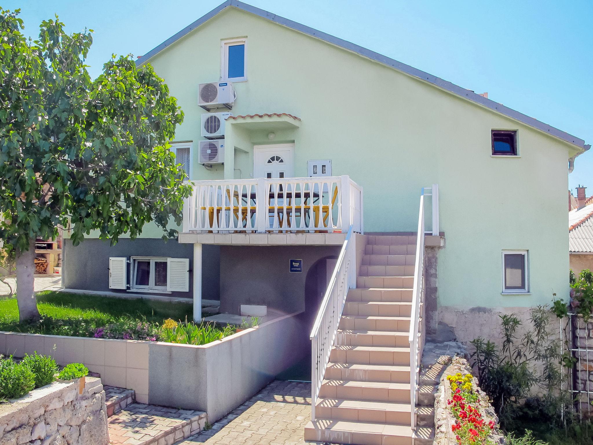 Photo 33 - Maison de 6 chambres à Senj avec terrasse et vues à la mer