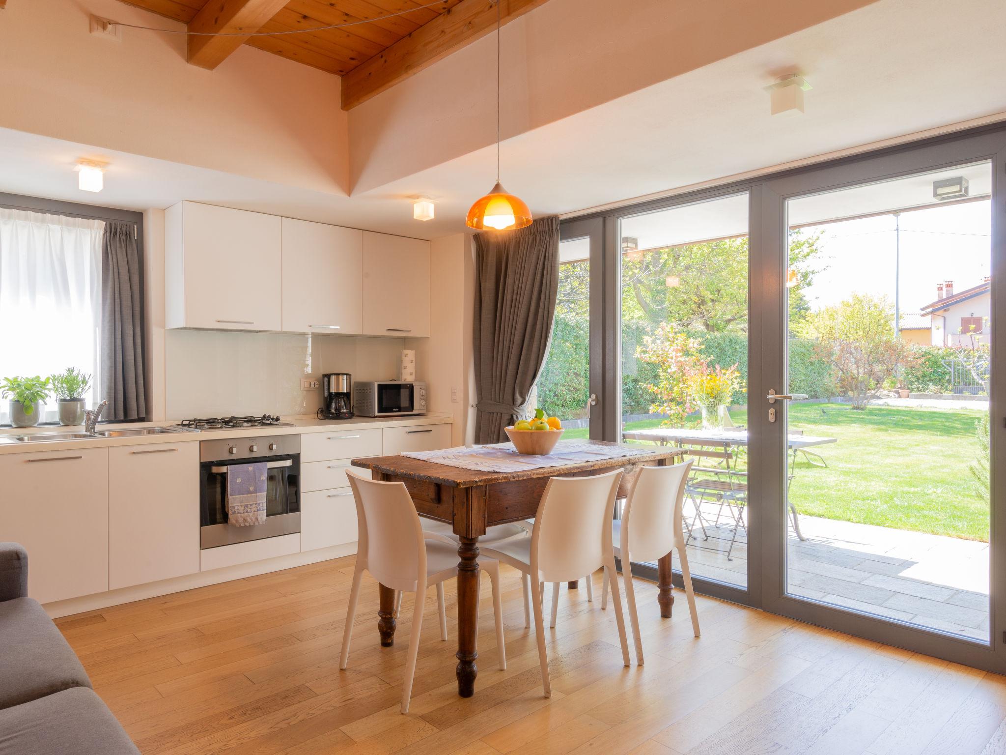 Photo 2 - Maison de 1 chambre à Colico avec jardin et terrasse