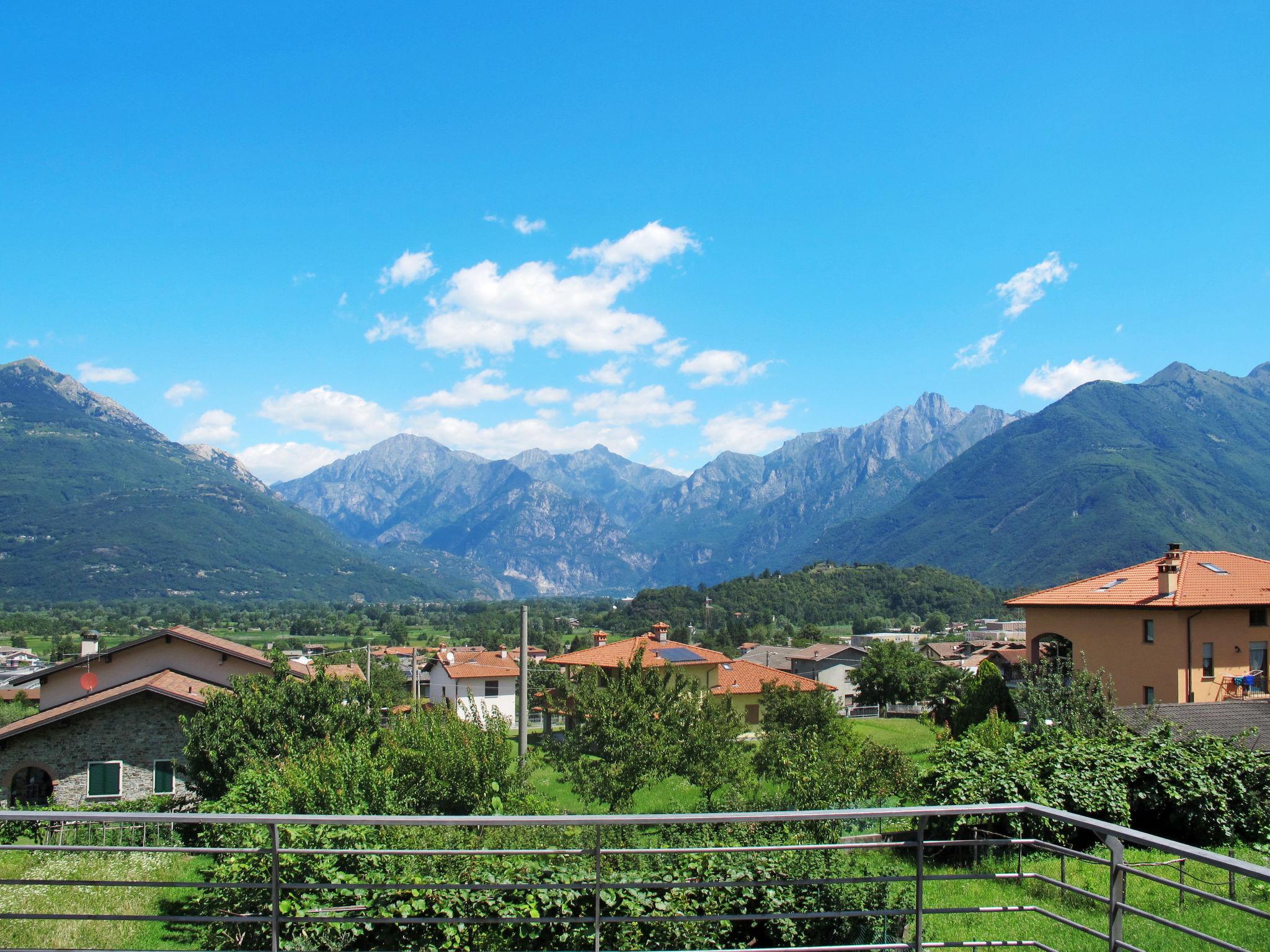 Foto 5 - Casa con 1 camera da letto a Colico con giardino e vista sulle montagne