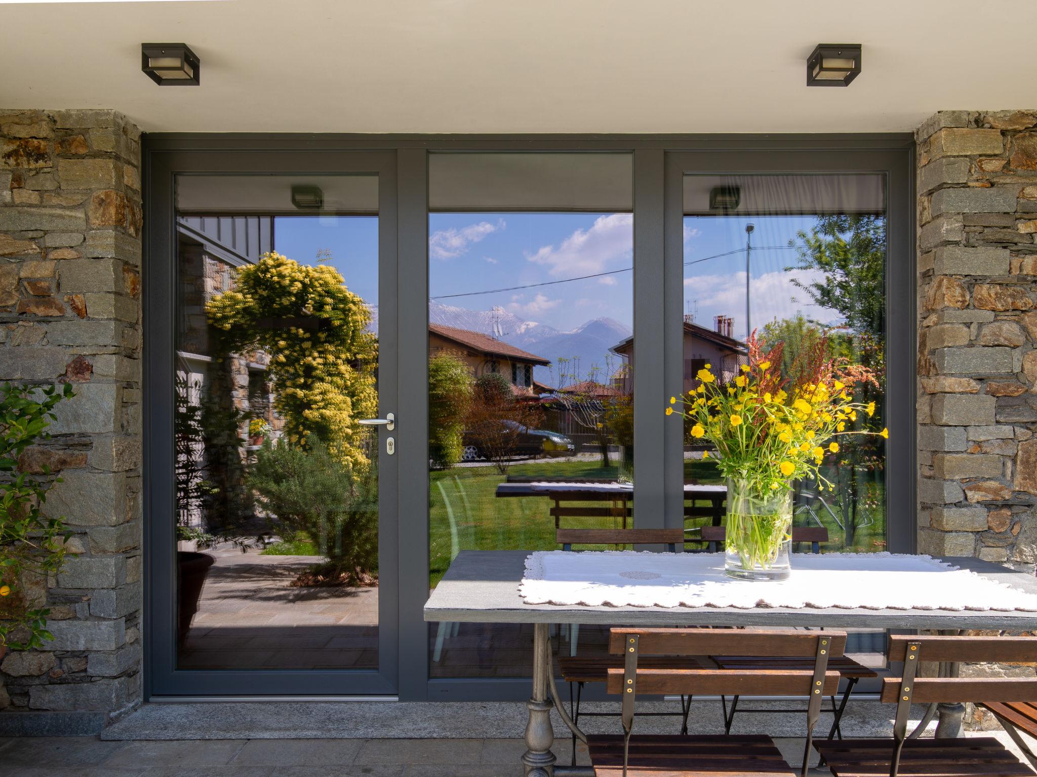 Photo 17 - Maison de 1 chambre à Colico avec jardin et terrasse