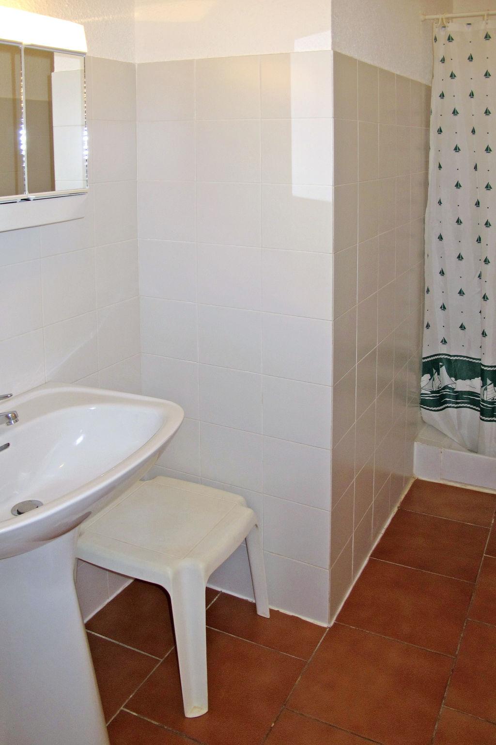 Foto 12 - Apartamento de 1 quarto em Porto-Vecchio com piscina e jardim