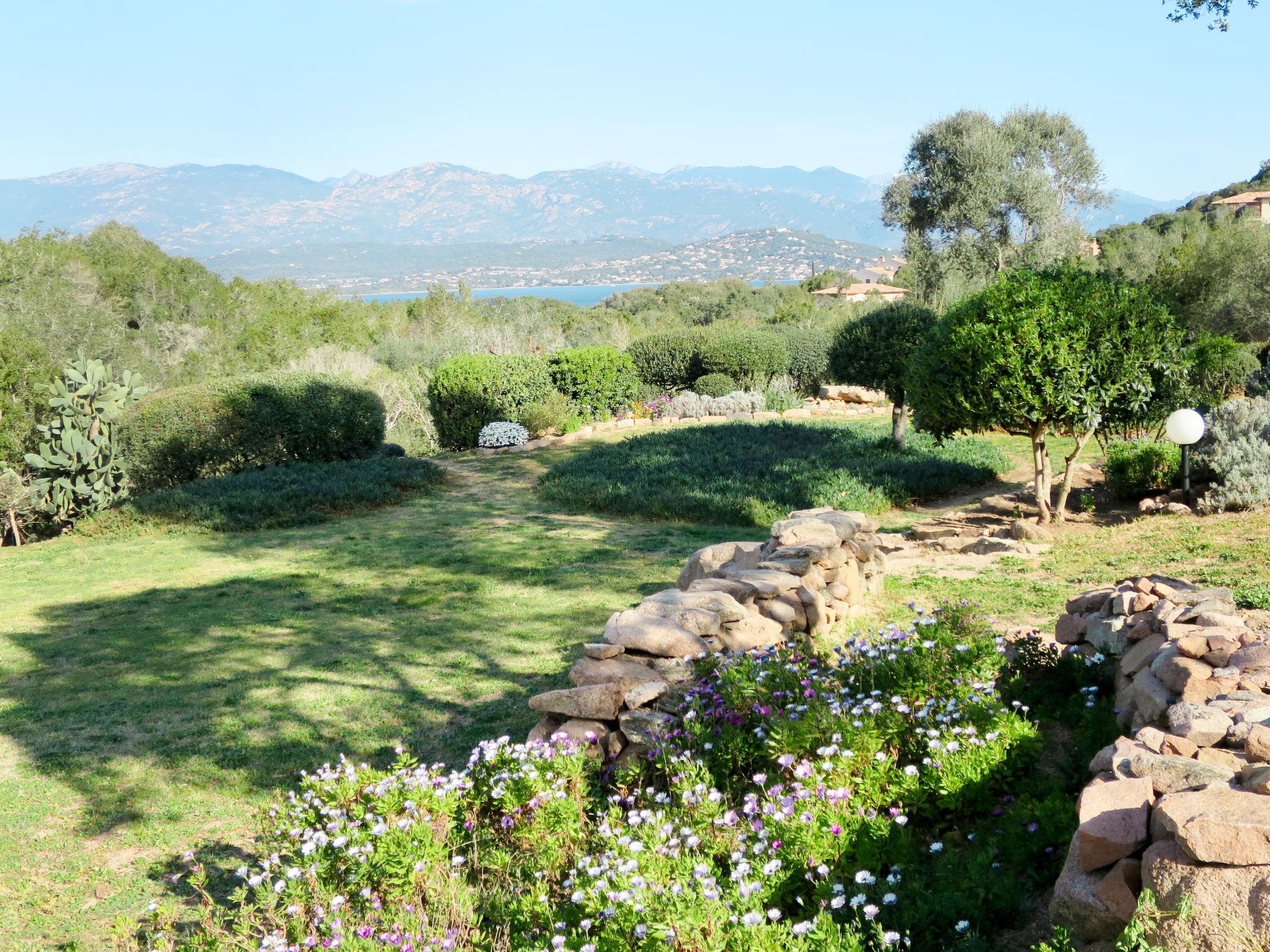 Photo 2 - Appartement de 1 chambre à Porto-Vecchio avec piscine et vues à la mer