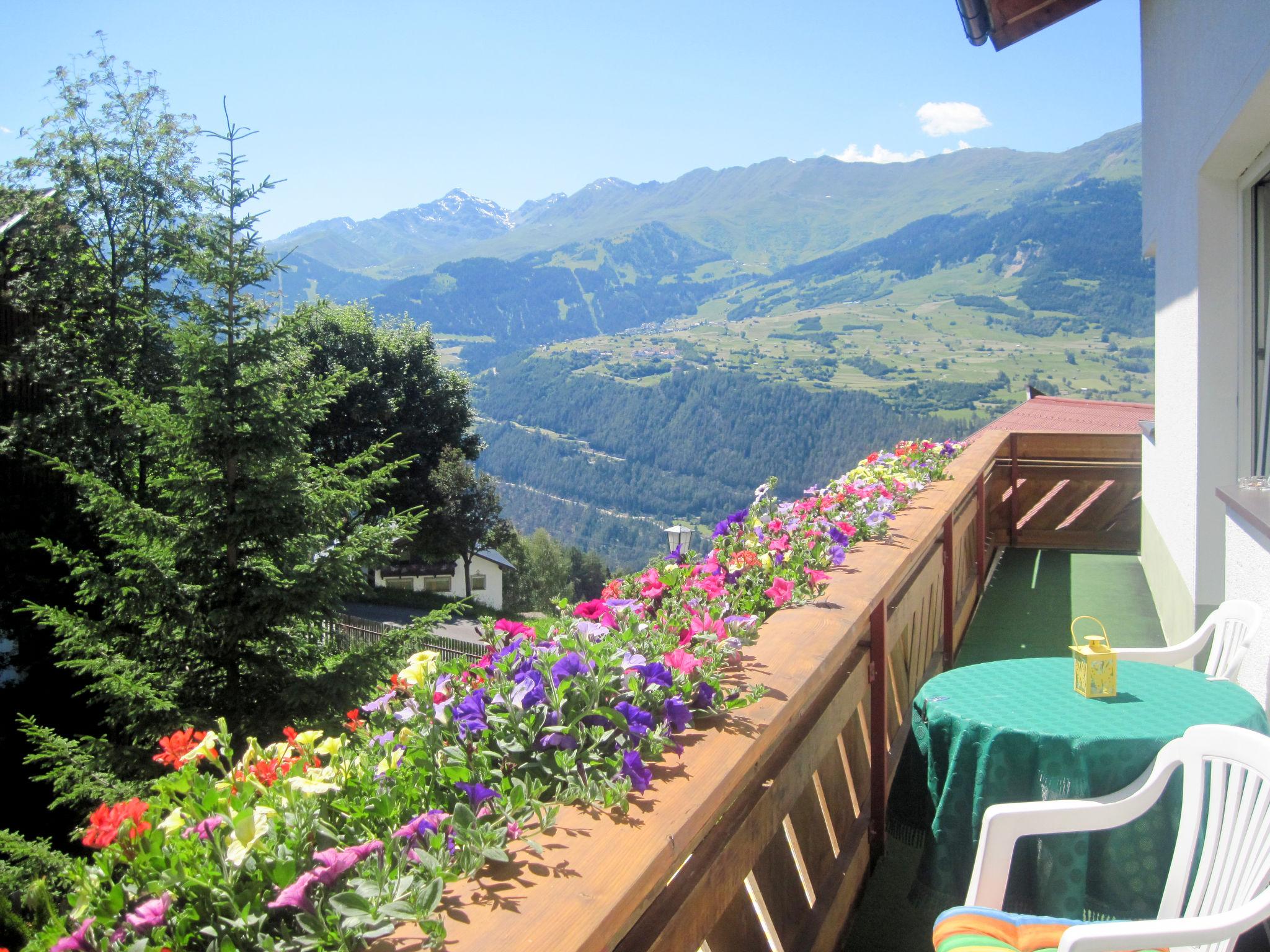 Photo 2 - 2 bedroom Apartment in Fendels with terrace and mountain view
