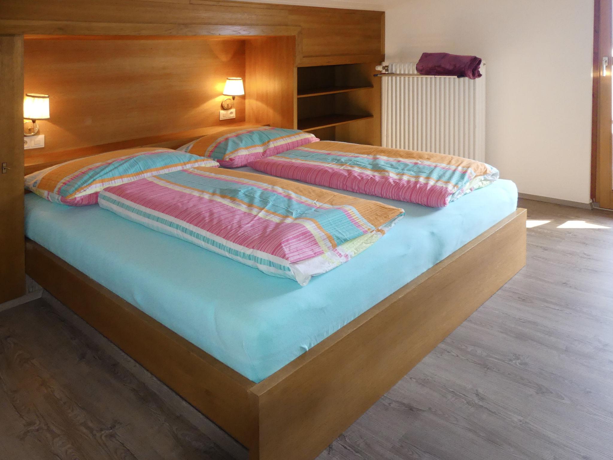 Foto 5 - Appartamento con 2 camere da letto a Neukirchen am Großvenediger