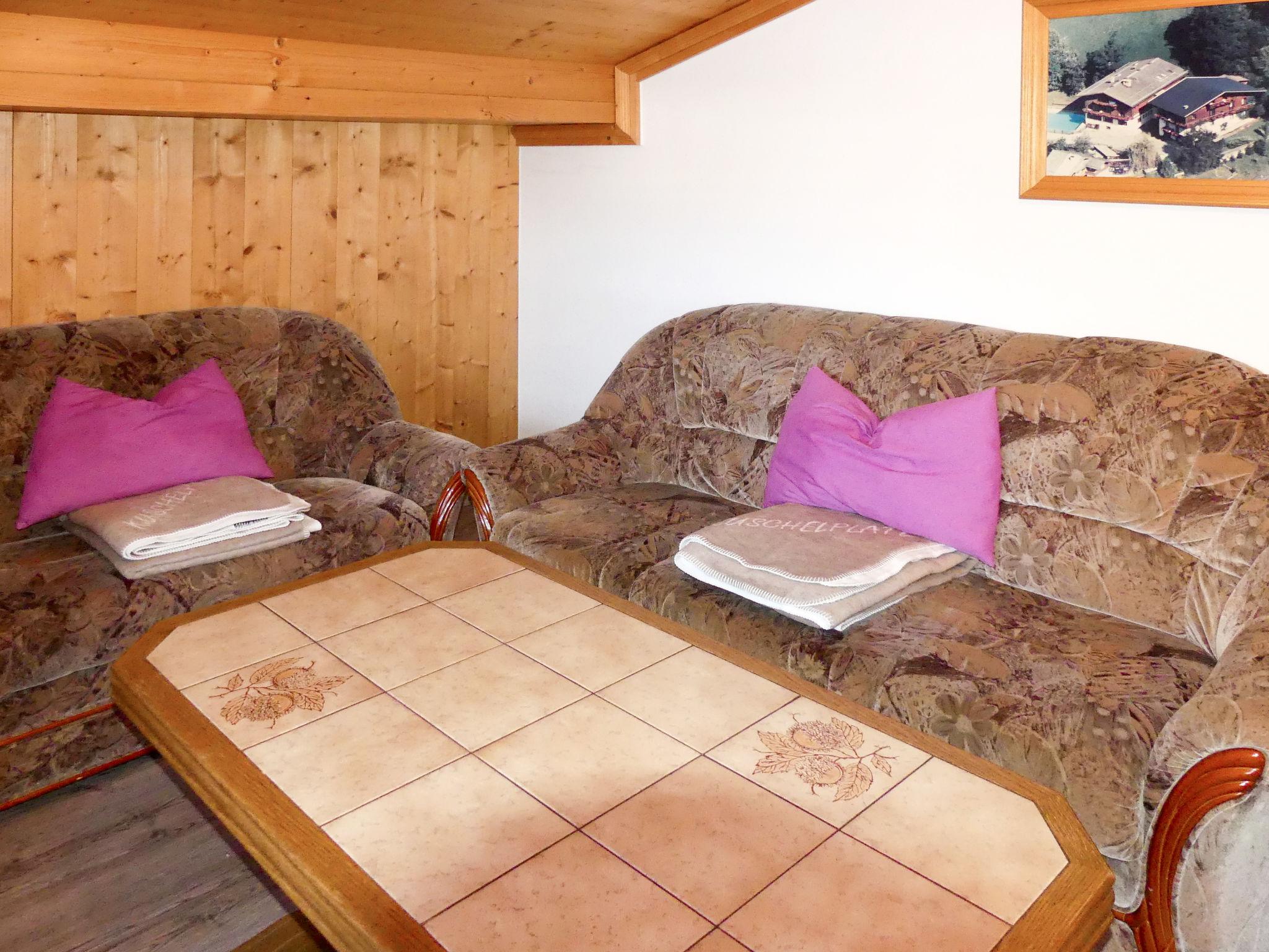 Foto 3 - Apartment mit 2 Schlafzimmern in Neukirchen am Großvenediger mit blick auf die berge