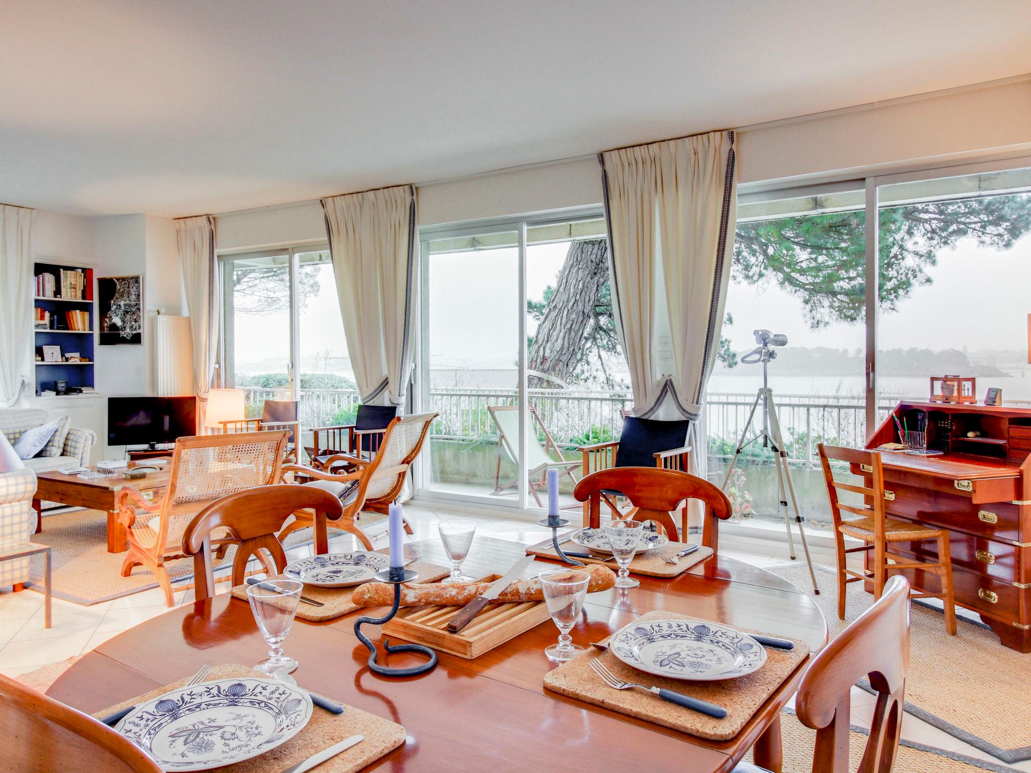 Photo 4 - 2 bedroom Apartment in Dinard with garden and terrace