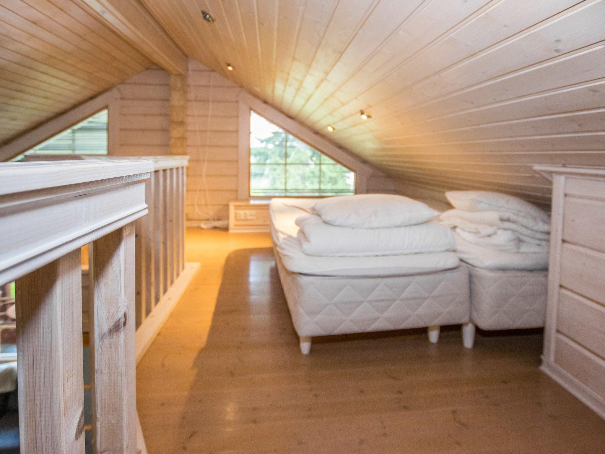 Foto 11 - Haus mit 3 Schlafzimmern in Pori mit sauna