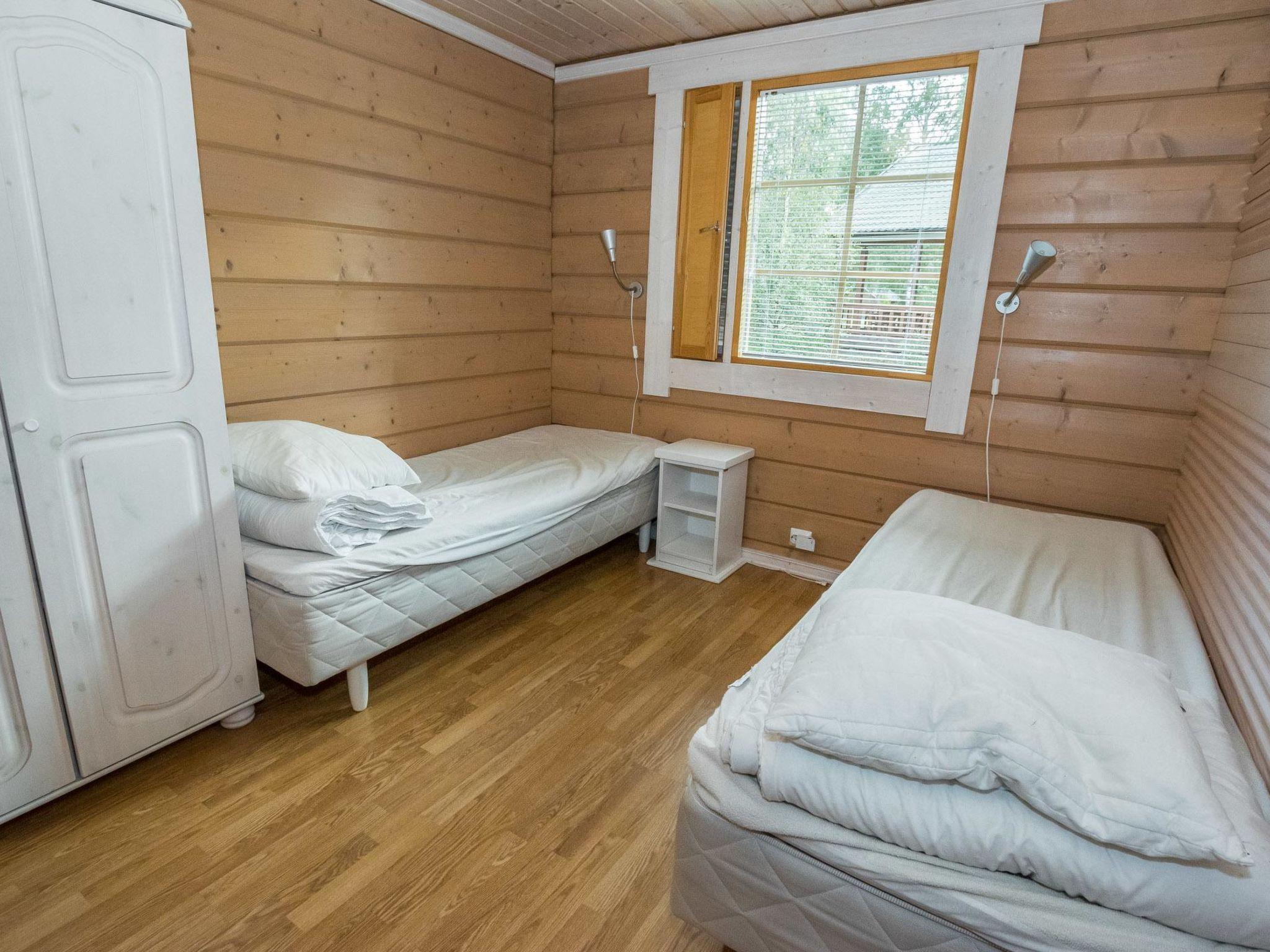 Foto 9 - Haus mit 3 Schlafzimmern in Pori mit sauna