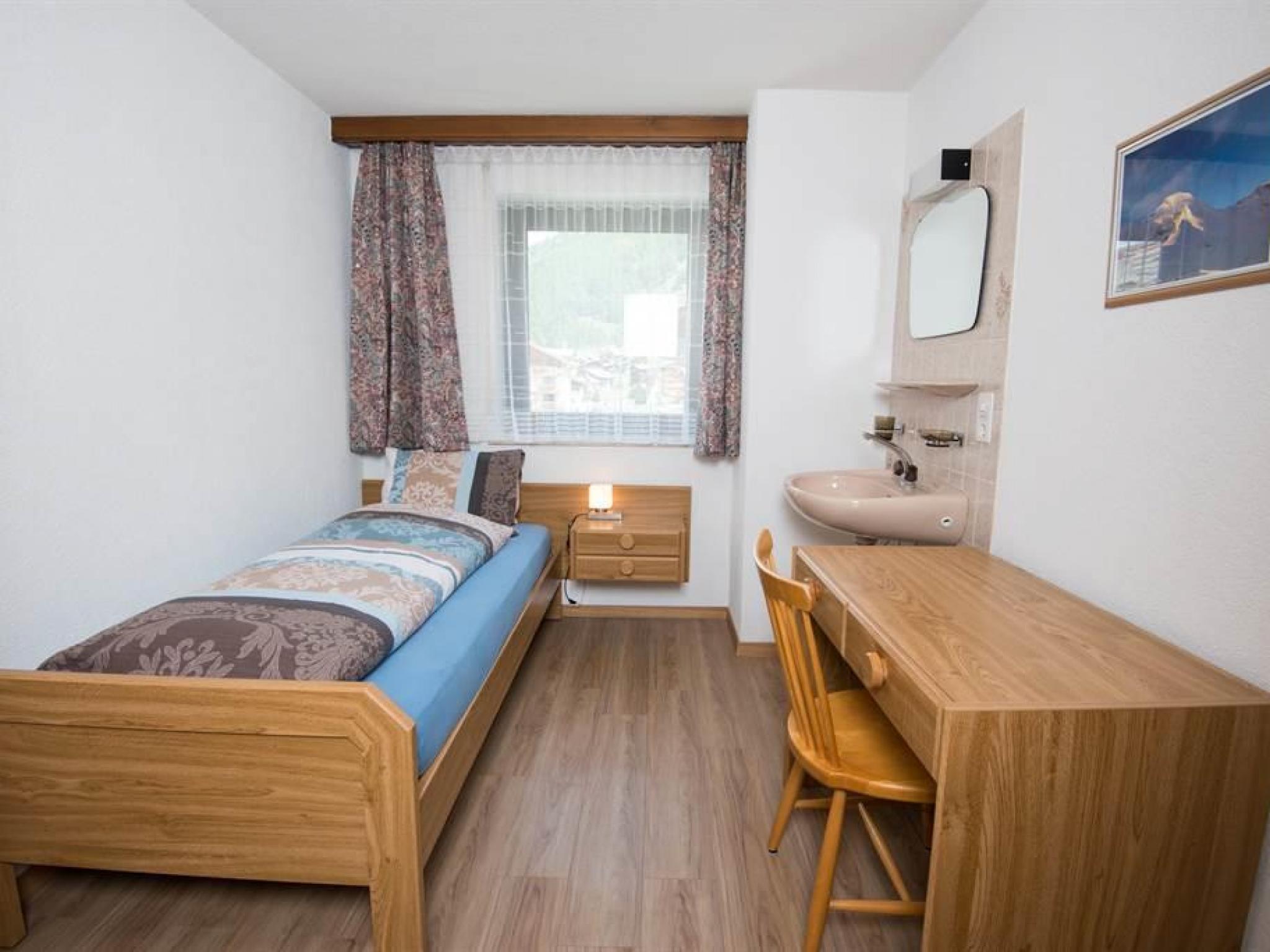 Foto 22 - Apartamento de 3 quartos em Saas-Grund com sauna