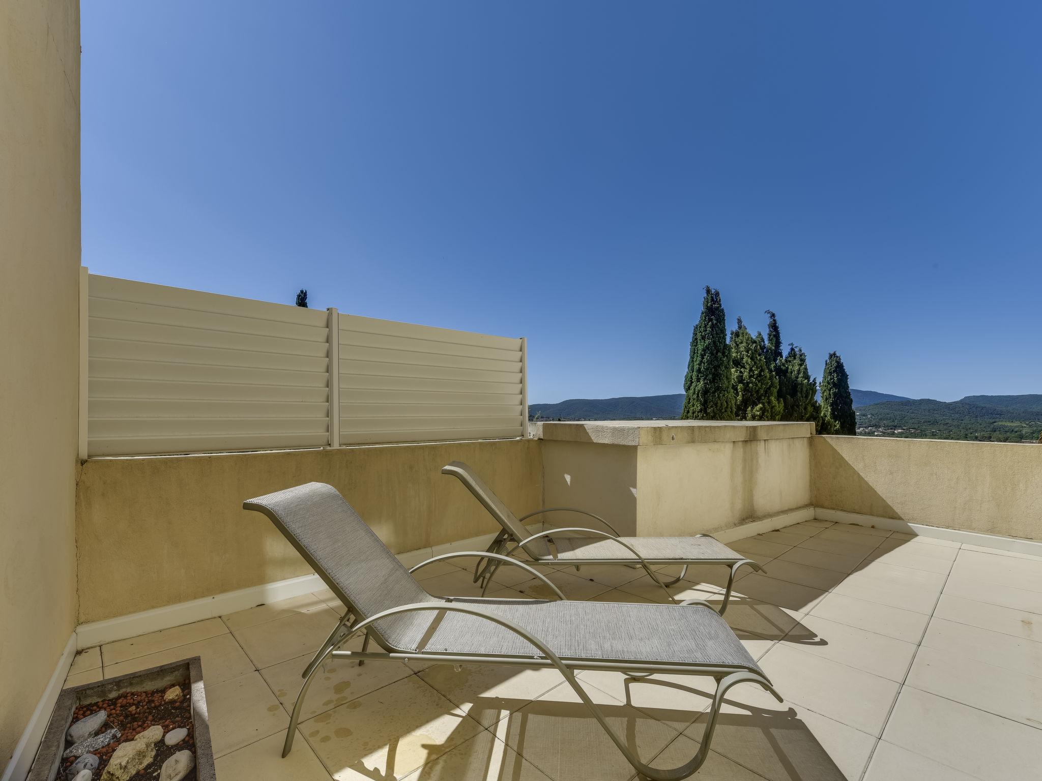 Photo 12 - 3 bedroom Apartment in Grimaud with terrace and sea view