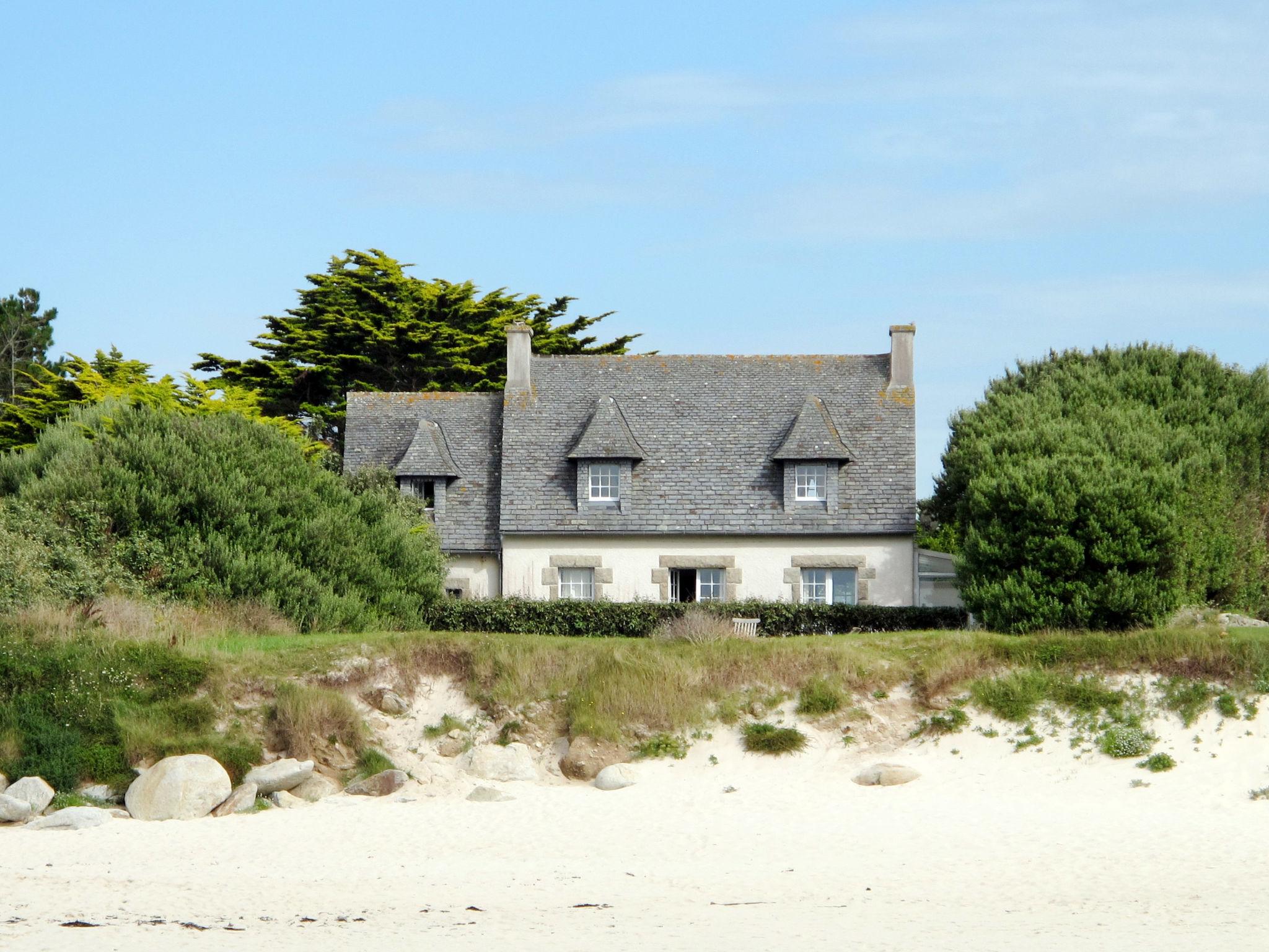 Foto 1 - Casa de 4 quartos em Plouescat com jardim e vistas do mar
