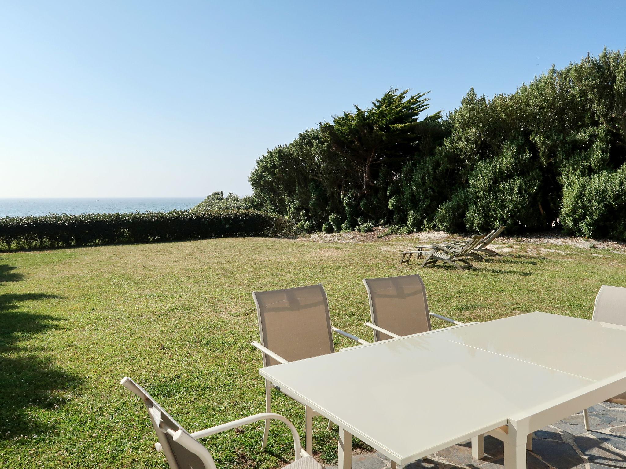 Foto 3 - Casa de 4 quartos em Plouescat com jardim e vistas do mar