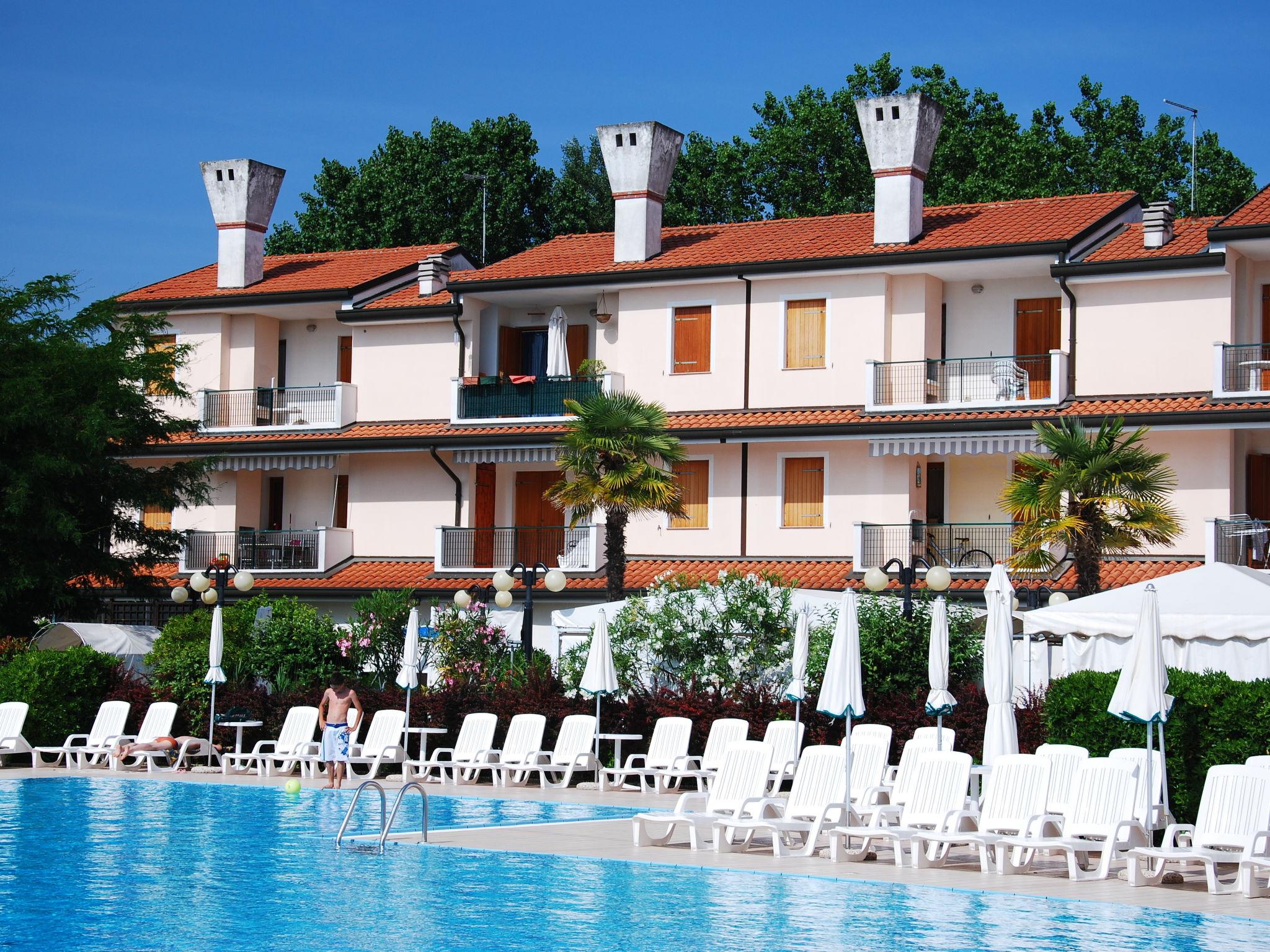 Photo 13 - Maison de 3 chambres à Rosolina avec piscine et vues à la mer