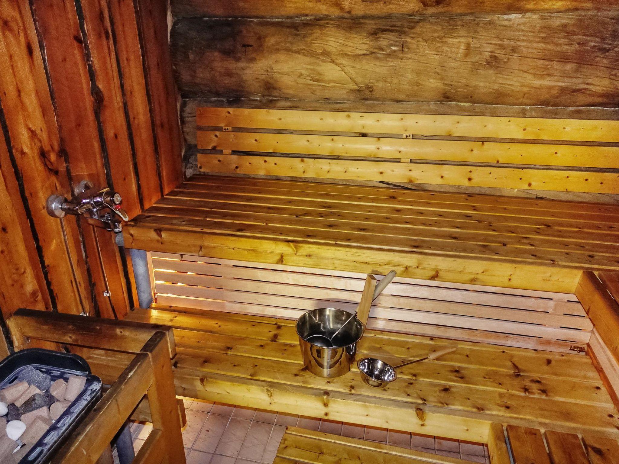 Foto 23 - Casa de 3 quartos em Salla com sauna e vista para a montanha