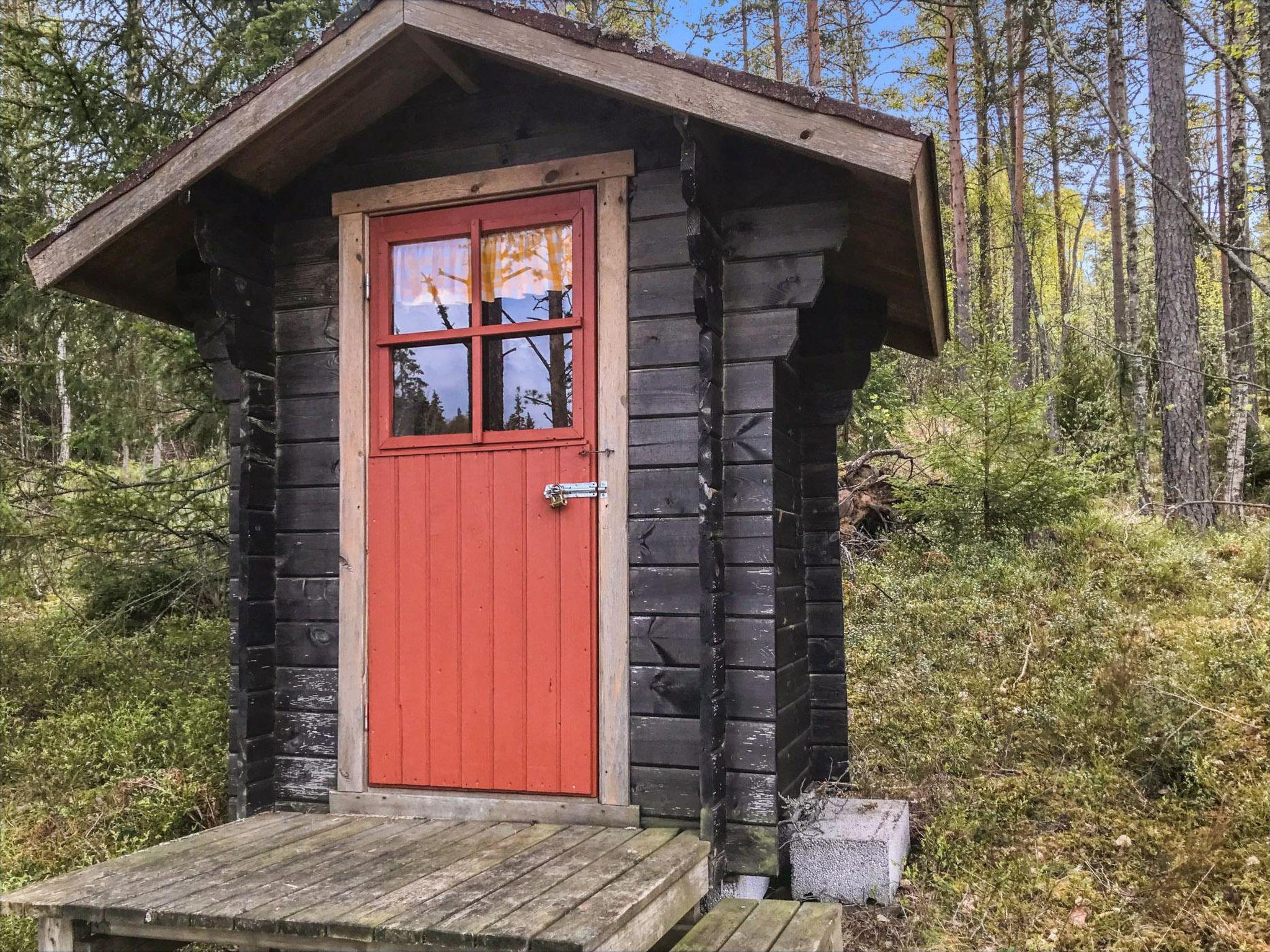 Photo 34 - 6 bedroom House in Lohja with sauna