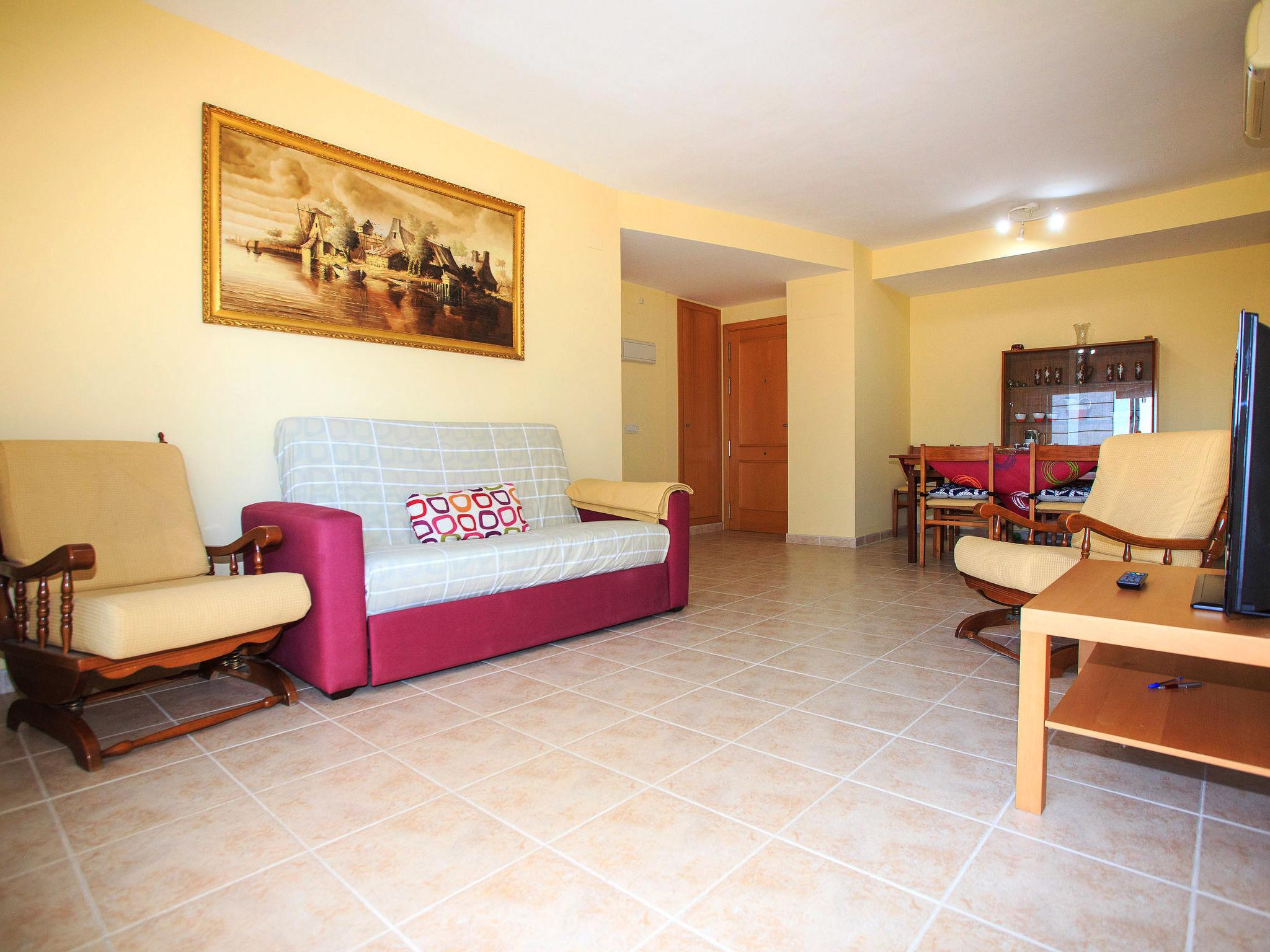 Photo 3 - 2 bedroom Apartment in Oropesa del Mar with swimming pool and garden