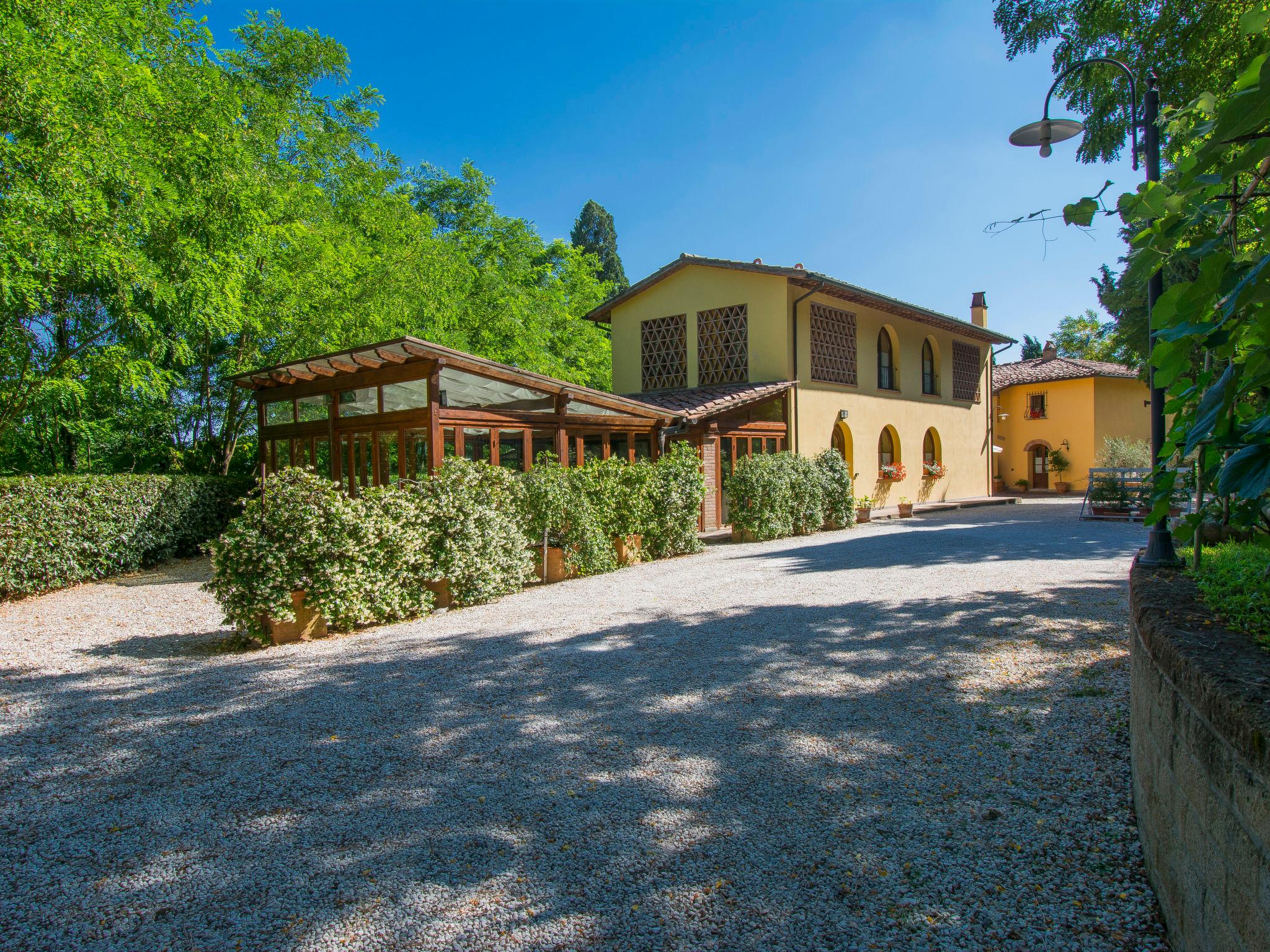 Photo 23 - 5 bedroom House in Montopoli in Val d'Arno with private pool and garden
