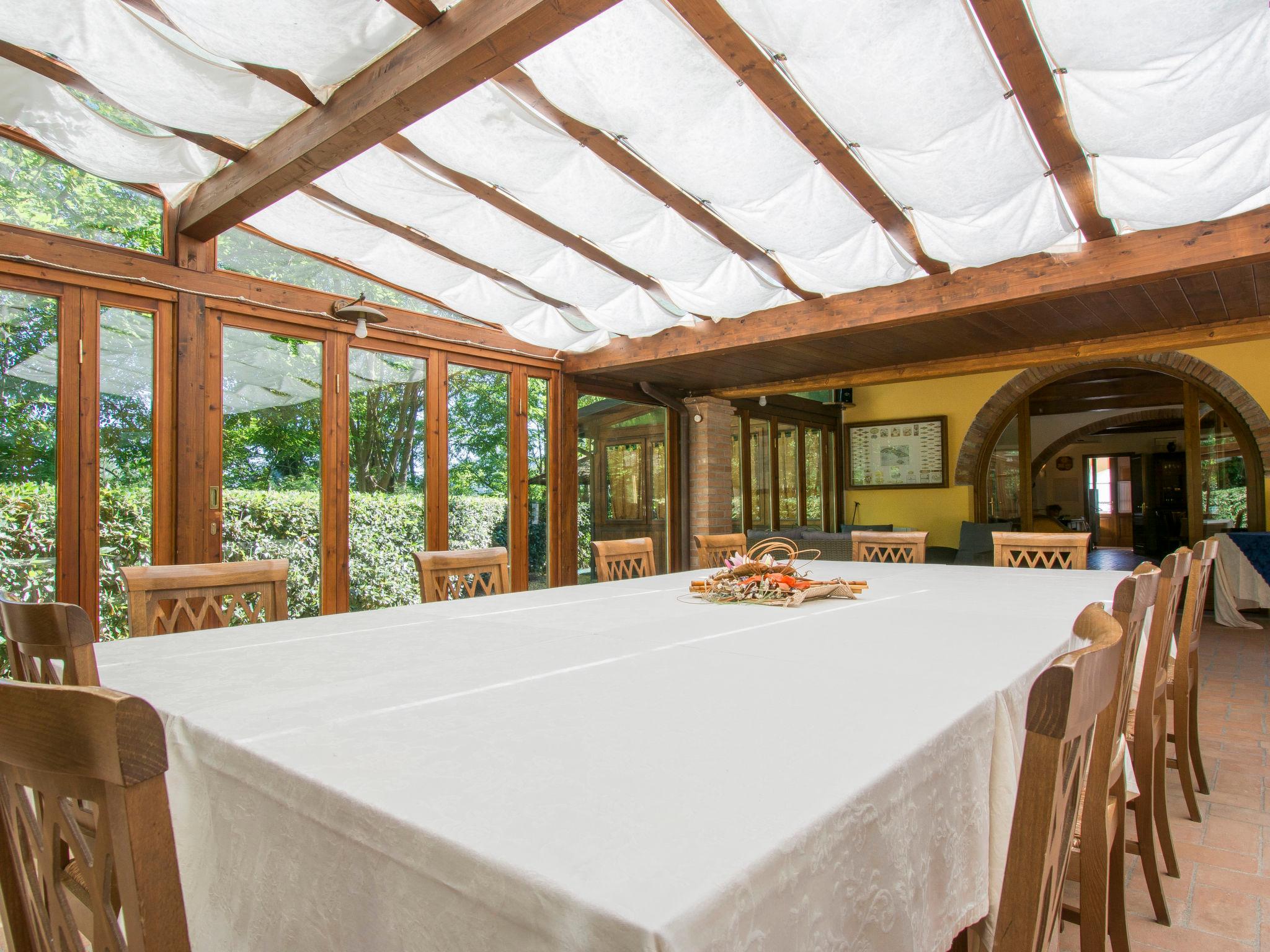 Foto 20 - Casa de 5 quartos em Montopoli in Val d'Arno com piscina privada e jardim