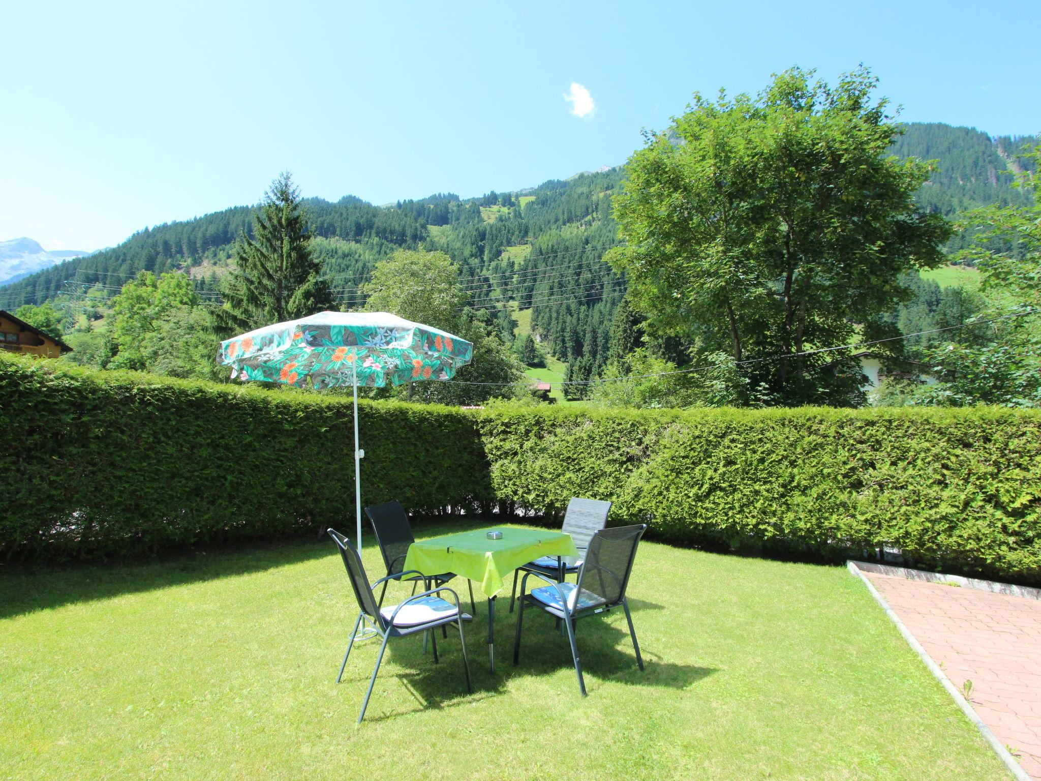 Photo 16 - 1 bedroom Apartment in Mayrhofen with garden and mountain view