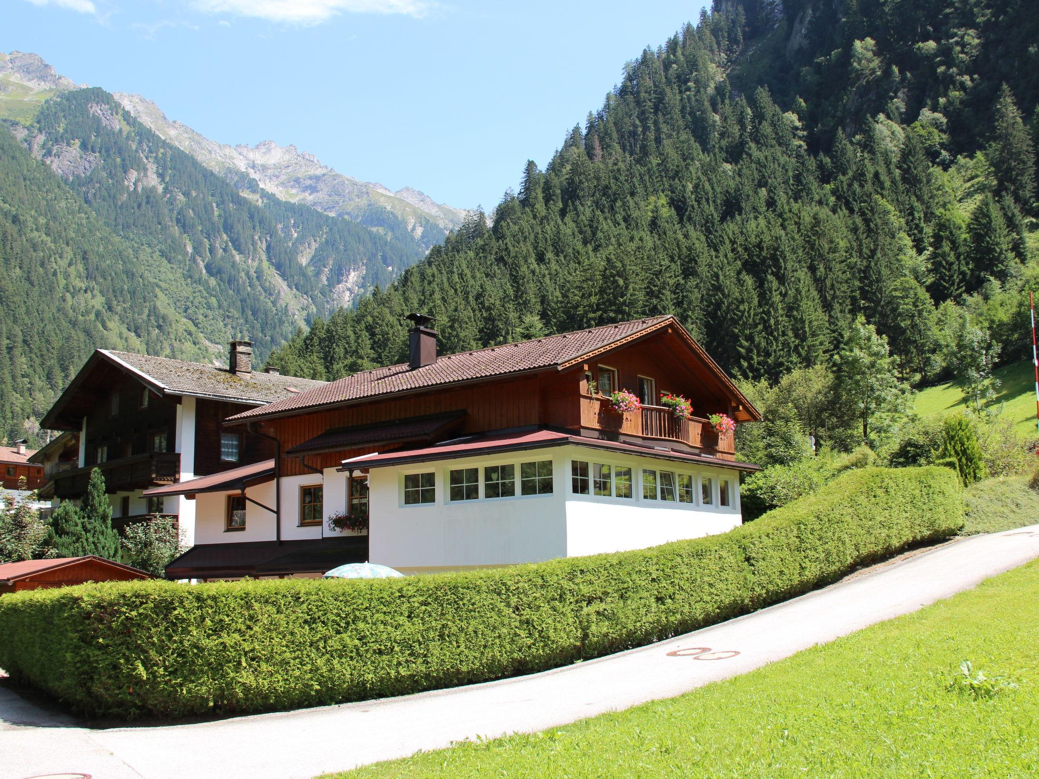 Foto 17 - Apartamento de 1 quarto em Mayrhofen com jardim e vista para a montanha