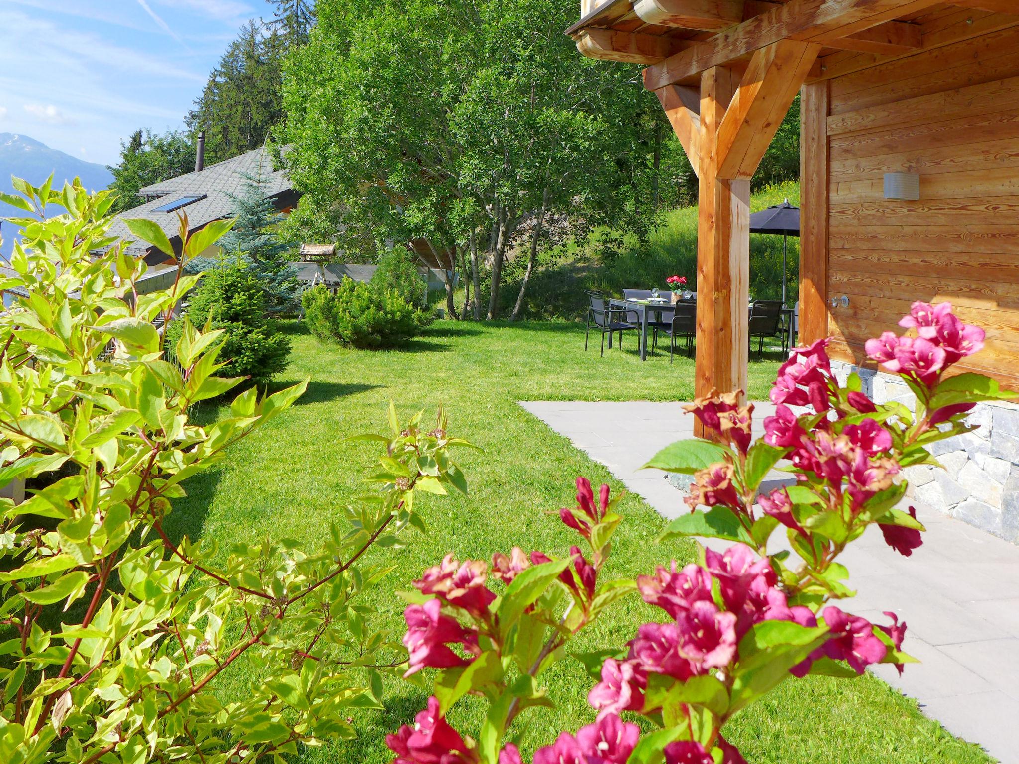 Foto 58 - Haus mit 5 Schlafzimmern in Crans-Montana mit garten und blick auf die berge