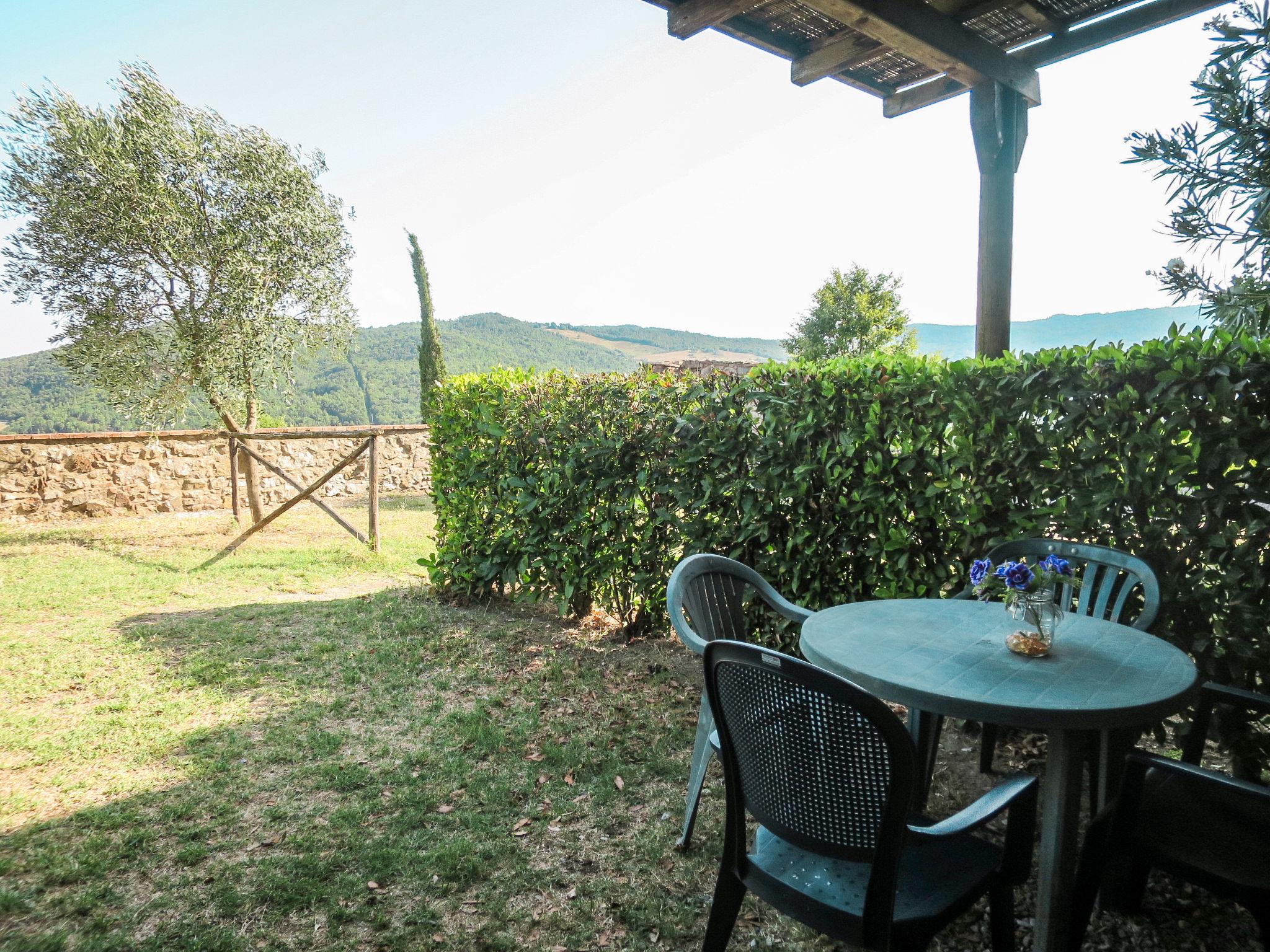 Photo 4 - Maison de 1 chambre à Monticiano avec piscine et jardin